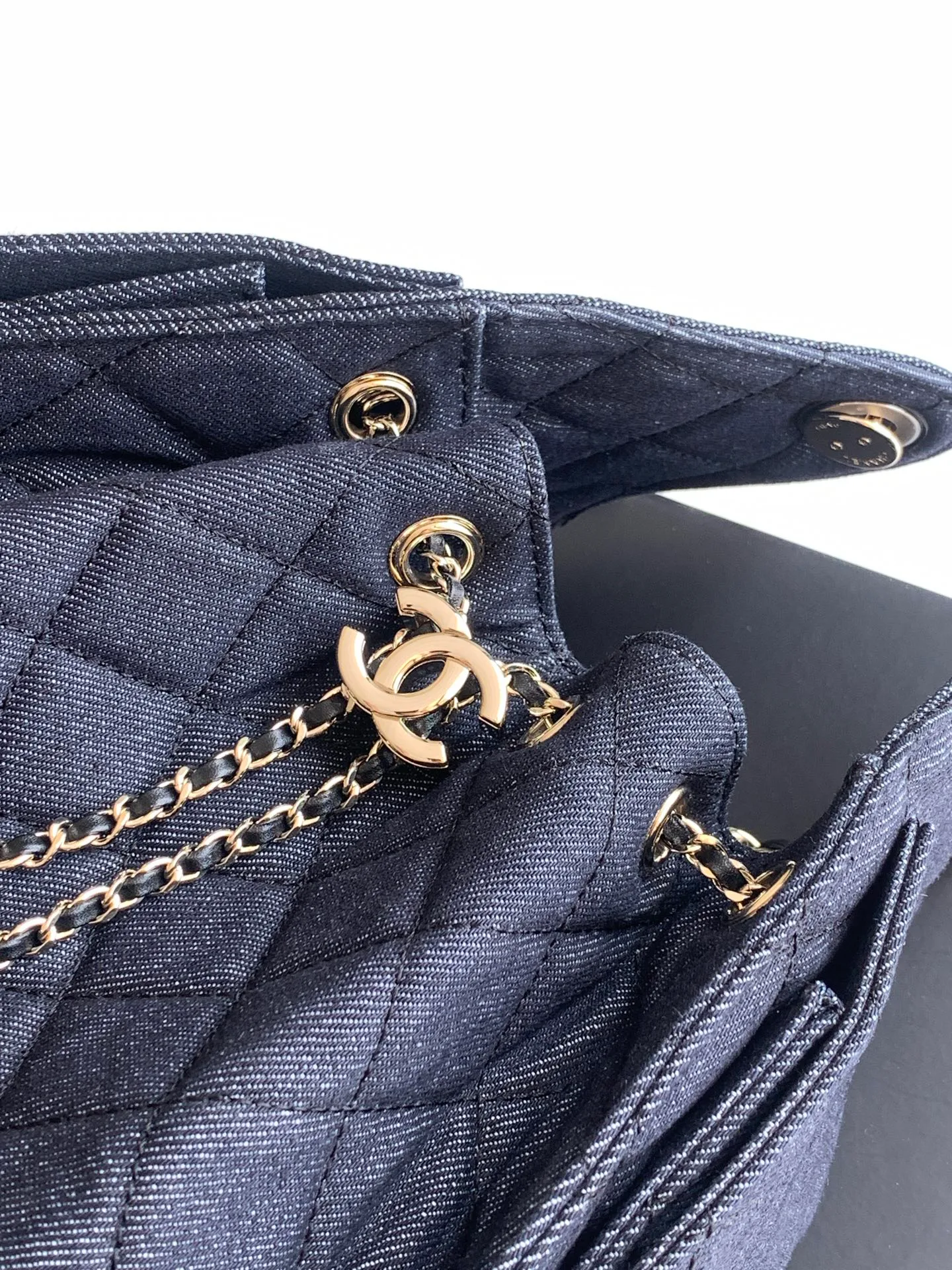 Классические Сумки Женские Chanel 12605789