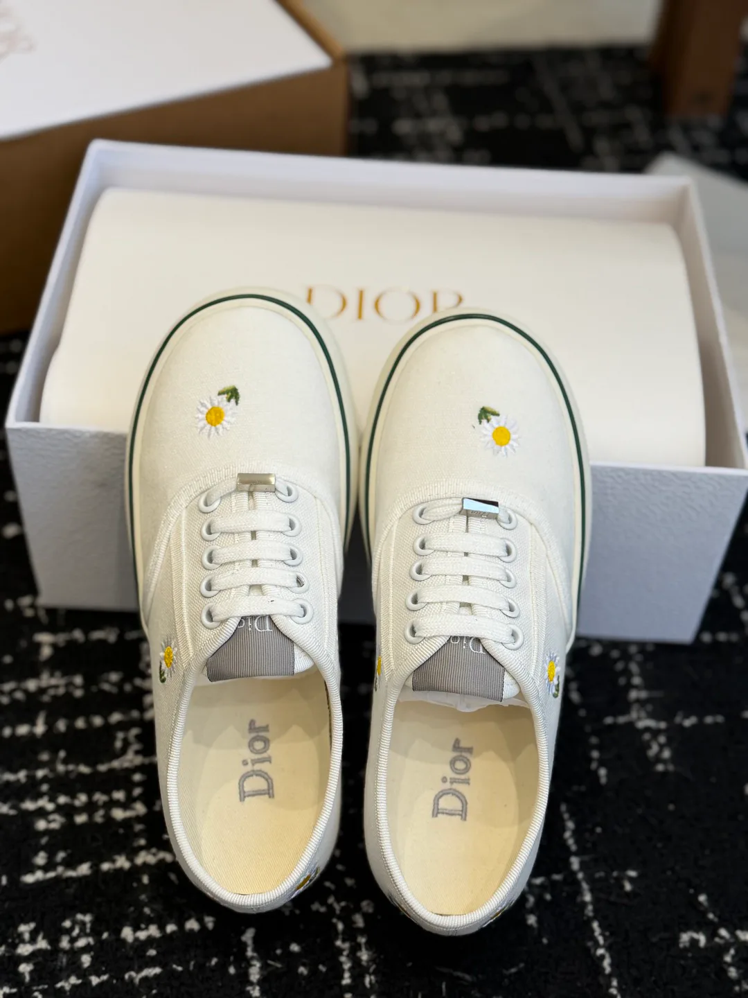 Кроссовки Женские Christian Dior 11356347