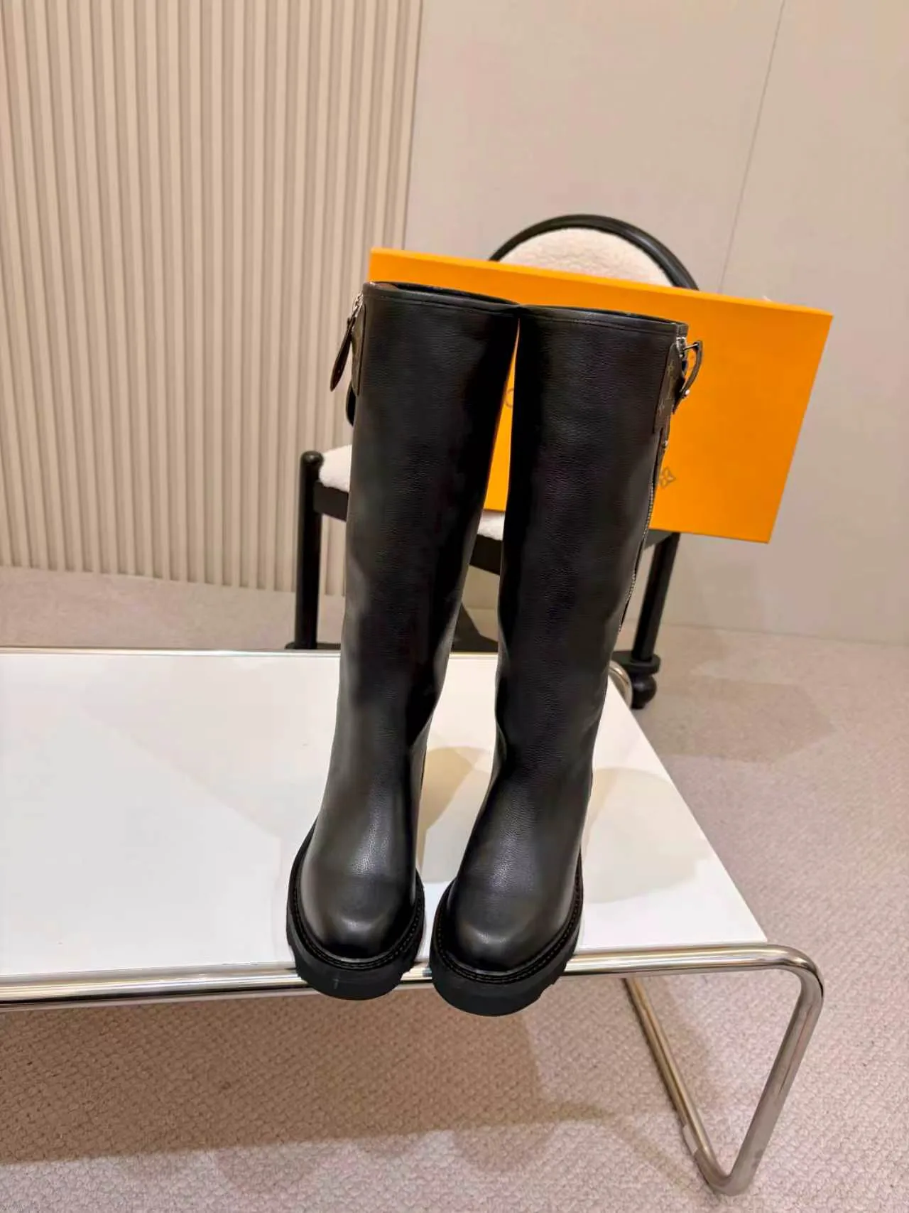 Сапоги Женские Louis Vuitton 19597303