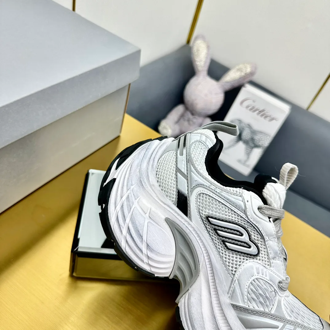 Кроссовки Женские Balenciaga 11567662