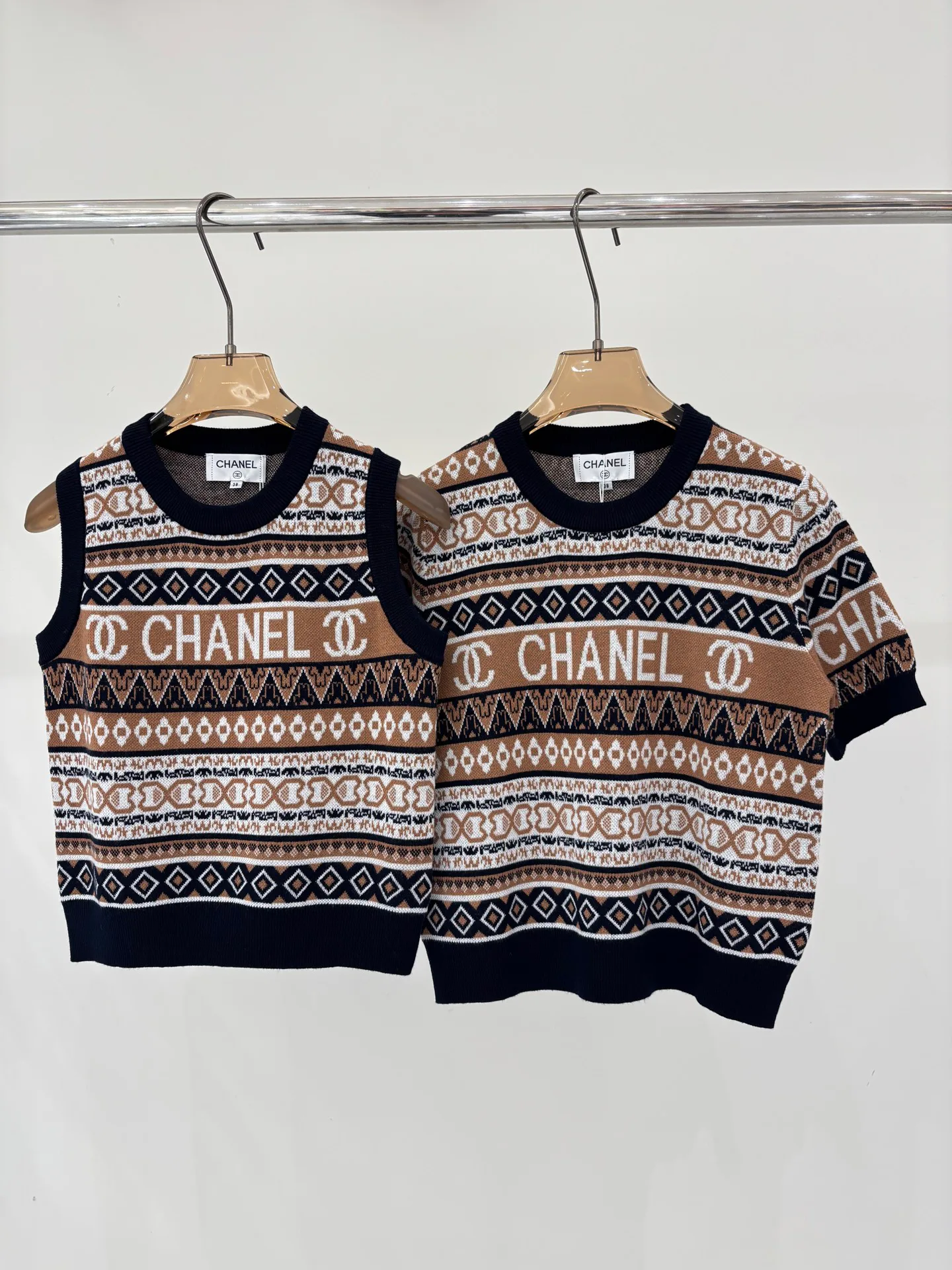 Жилеты Женские Chanel 5050266