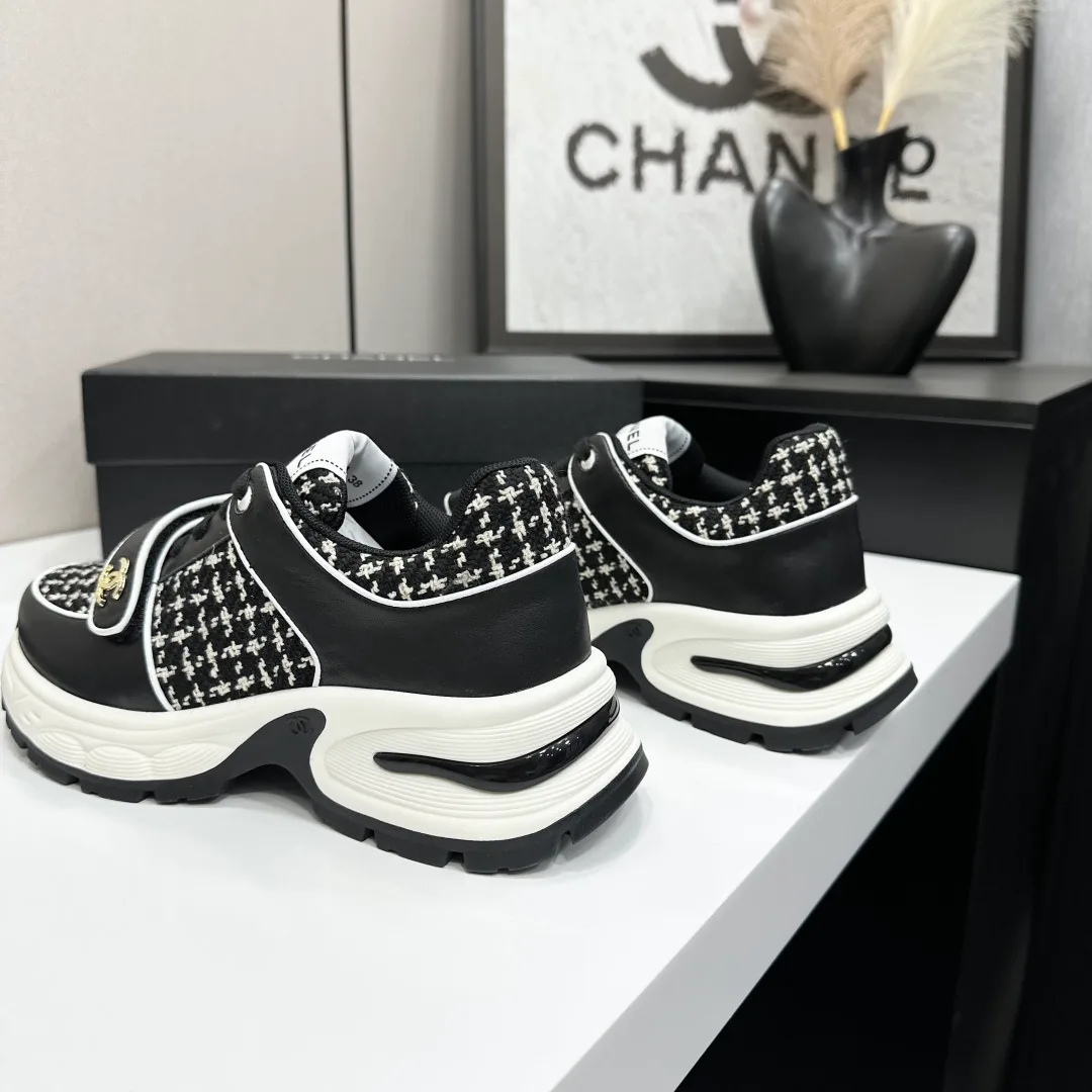 Кроссовки Женские Chanel 11463034