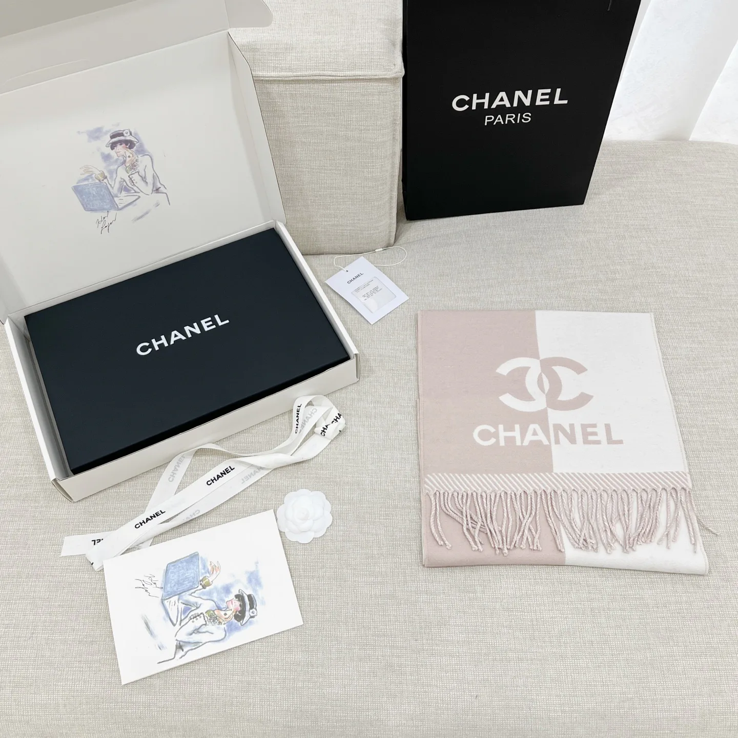 Шарфы Chanel 9618439