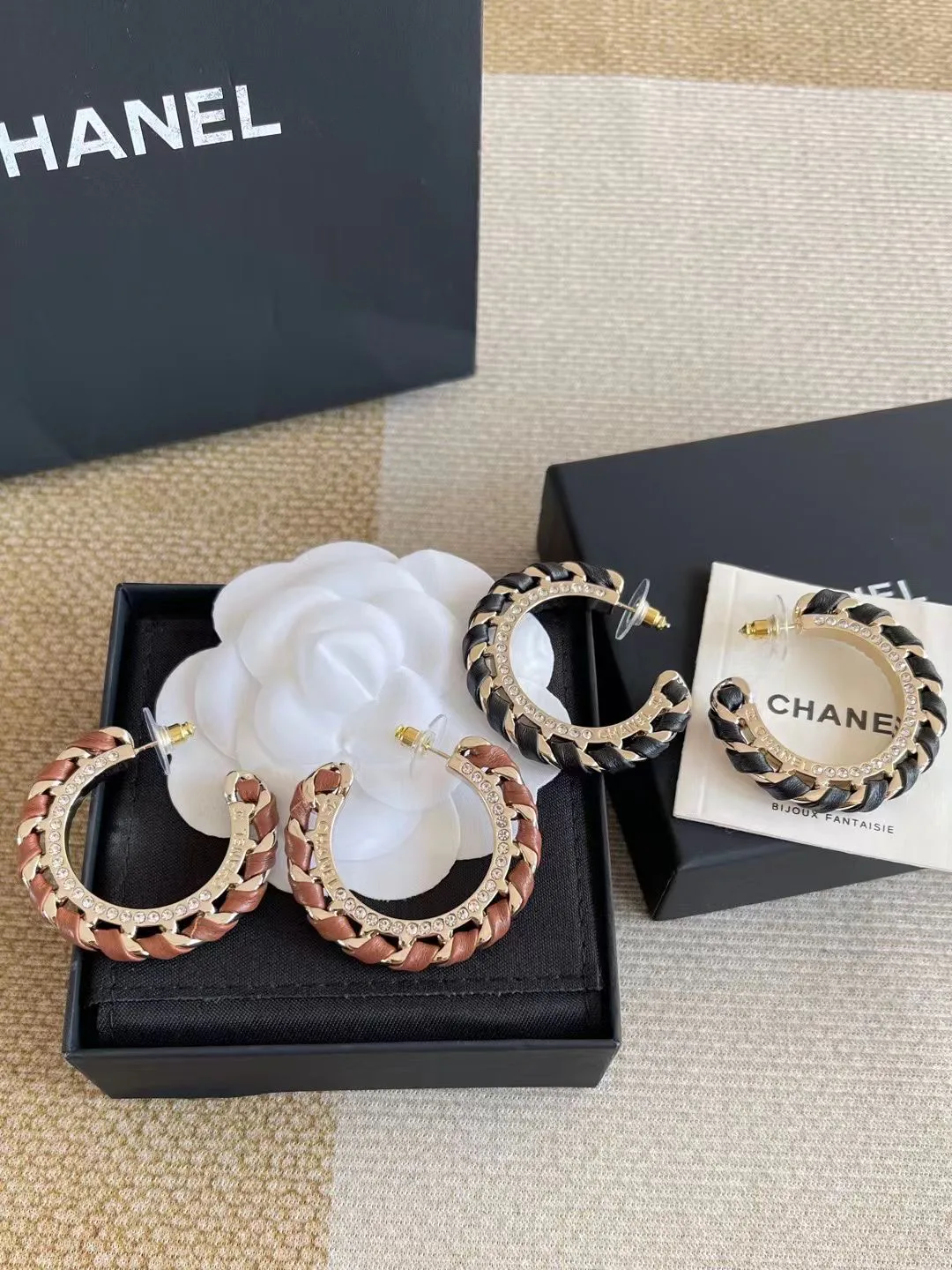 Бижутерия Chanel 1302351