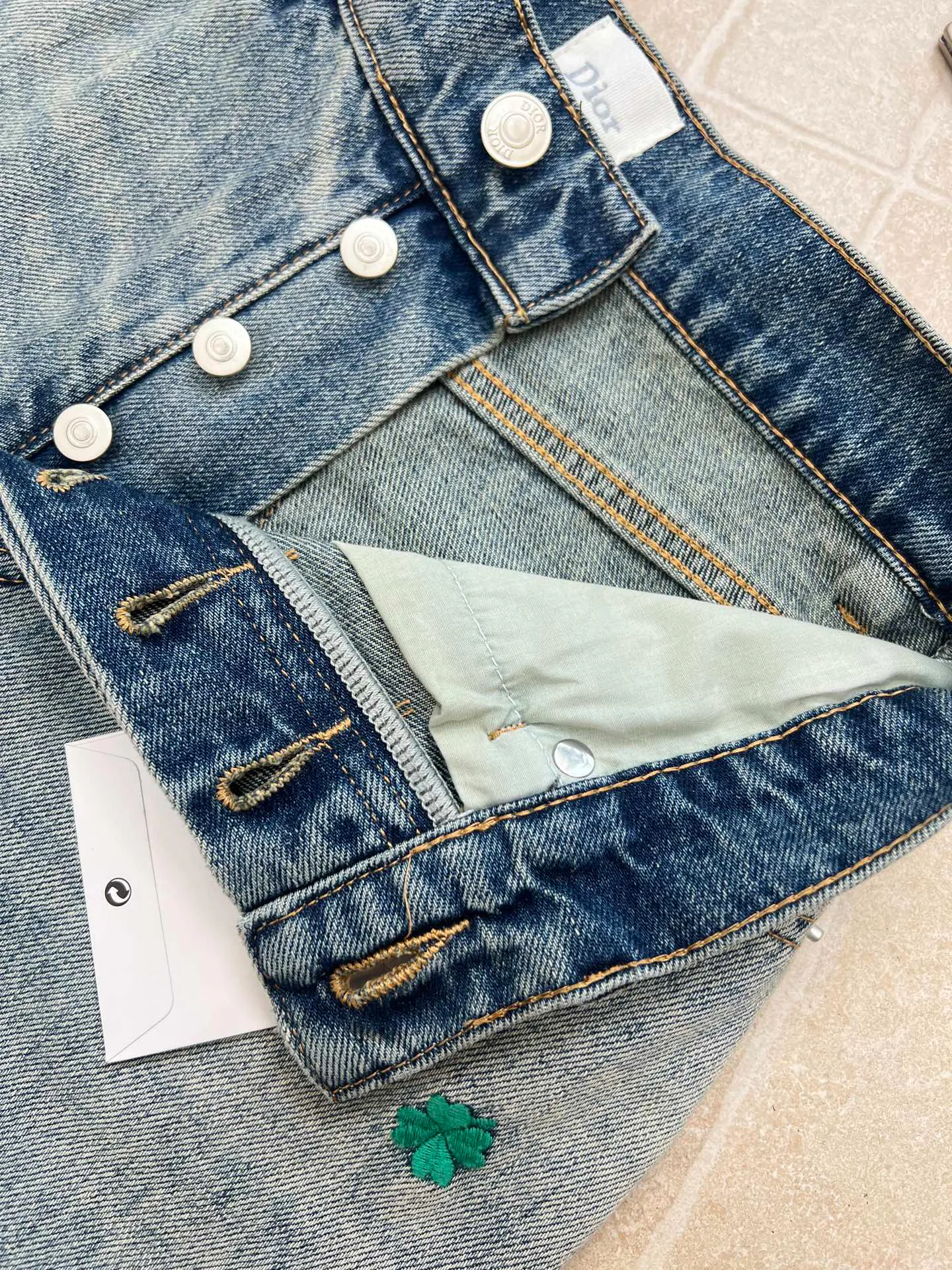 Джинсы Женские Christian Dior 11544525