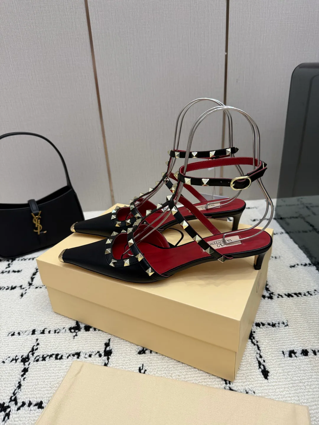 Босоножки Женские Valentino 17594513