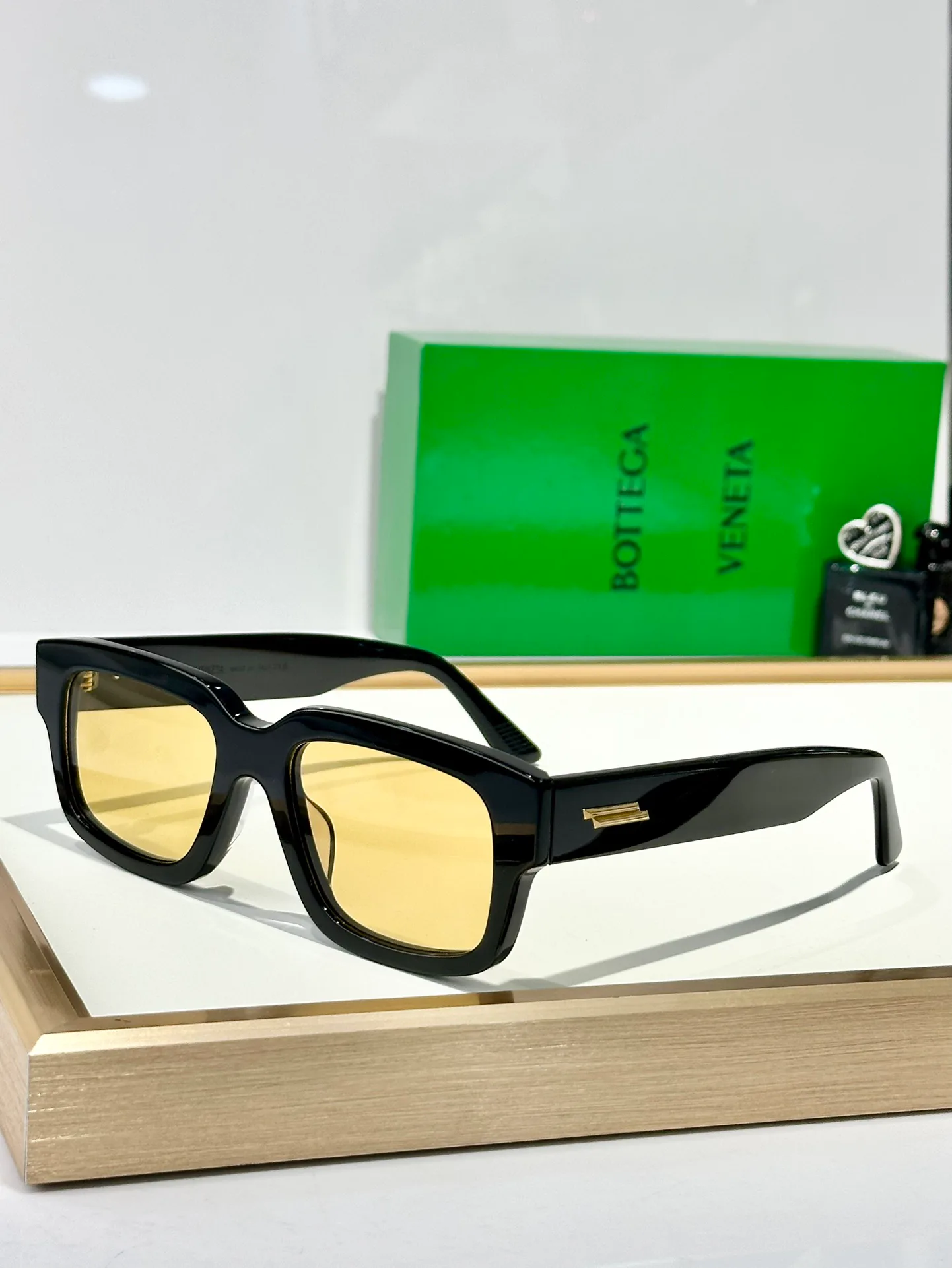 Очки Bottega Veneta 304168