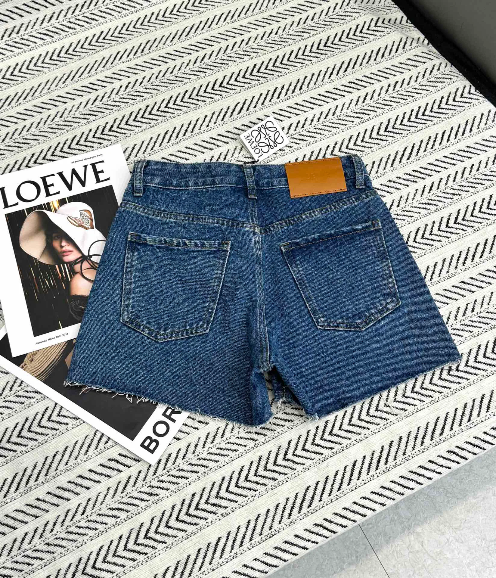 Шорты Женские Loewe 25533