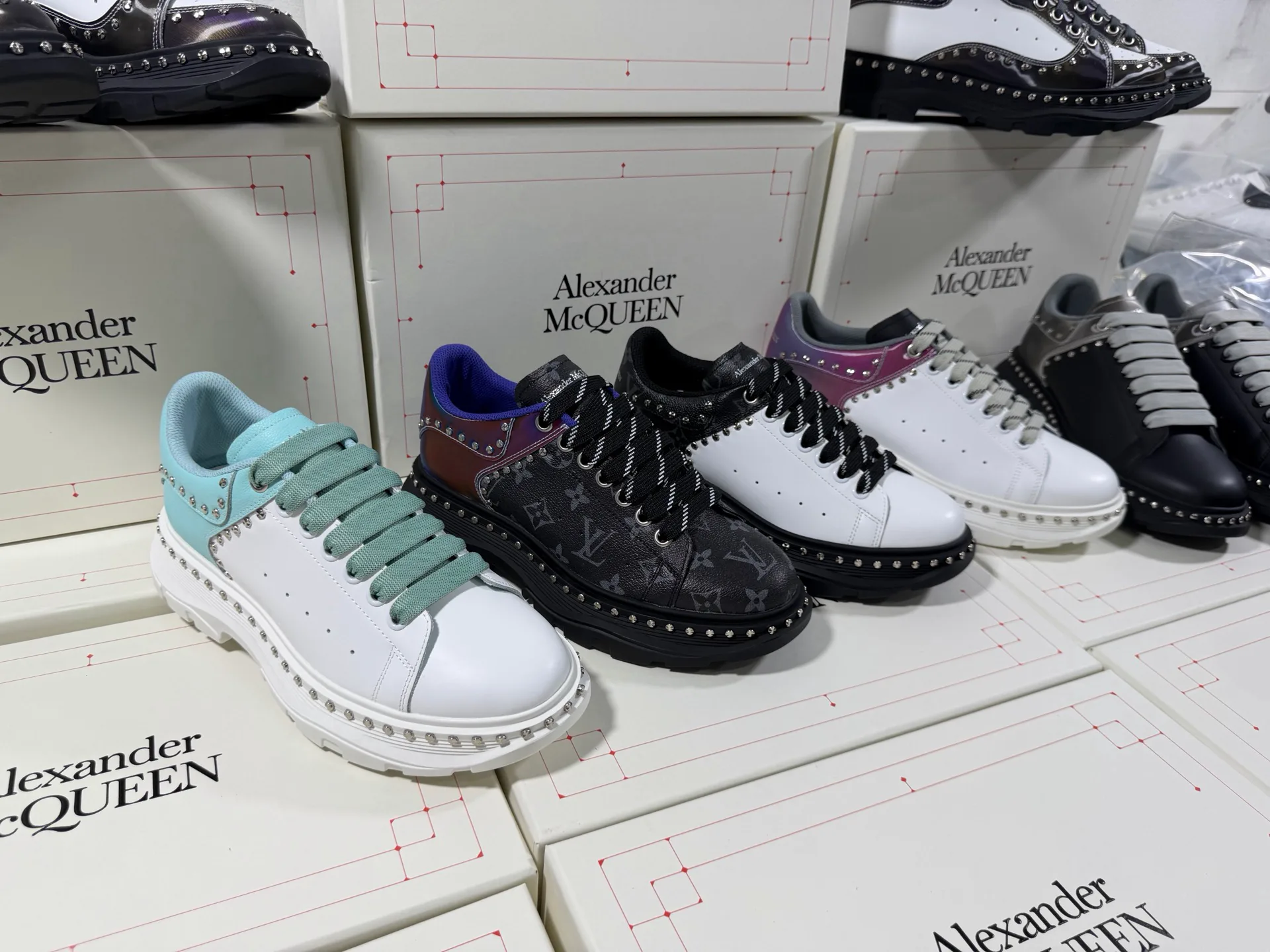 Кроссовки Женские Alexander Mcqueen 18465103