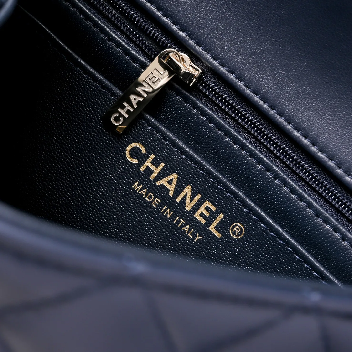 Классические Сумки Женские Chanel 18207678