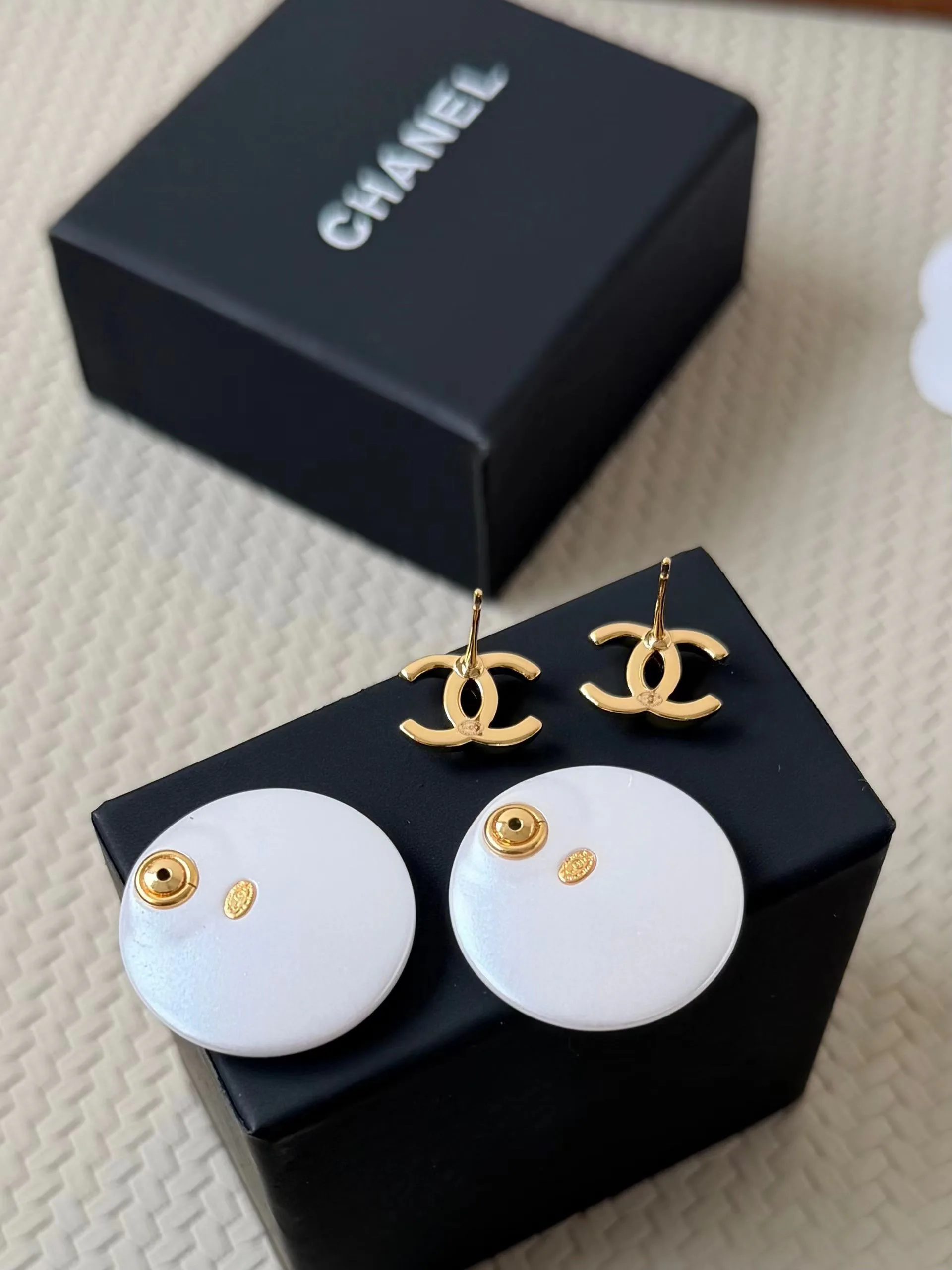 Бижутерия Chanel 18123143