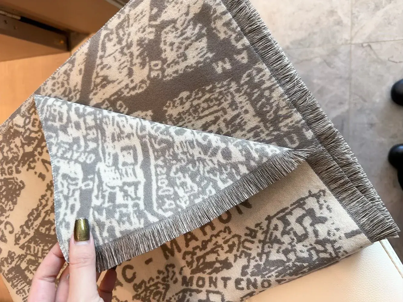 Шарфы Christian Dior 1973601