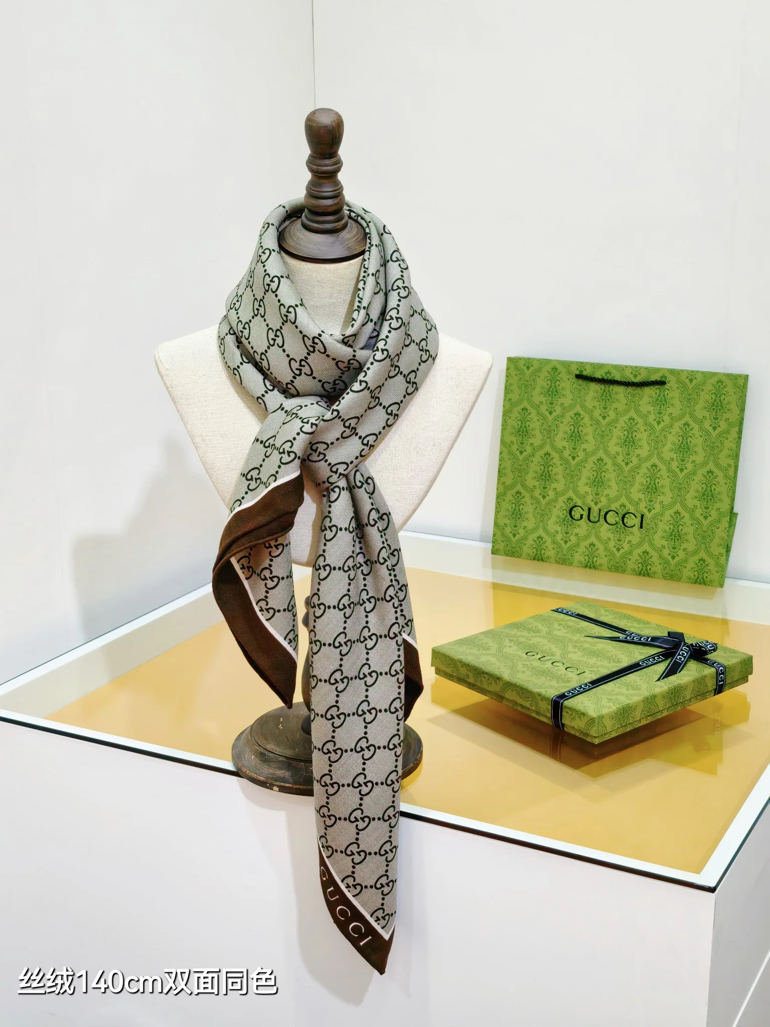 Платки Gucci 195206