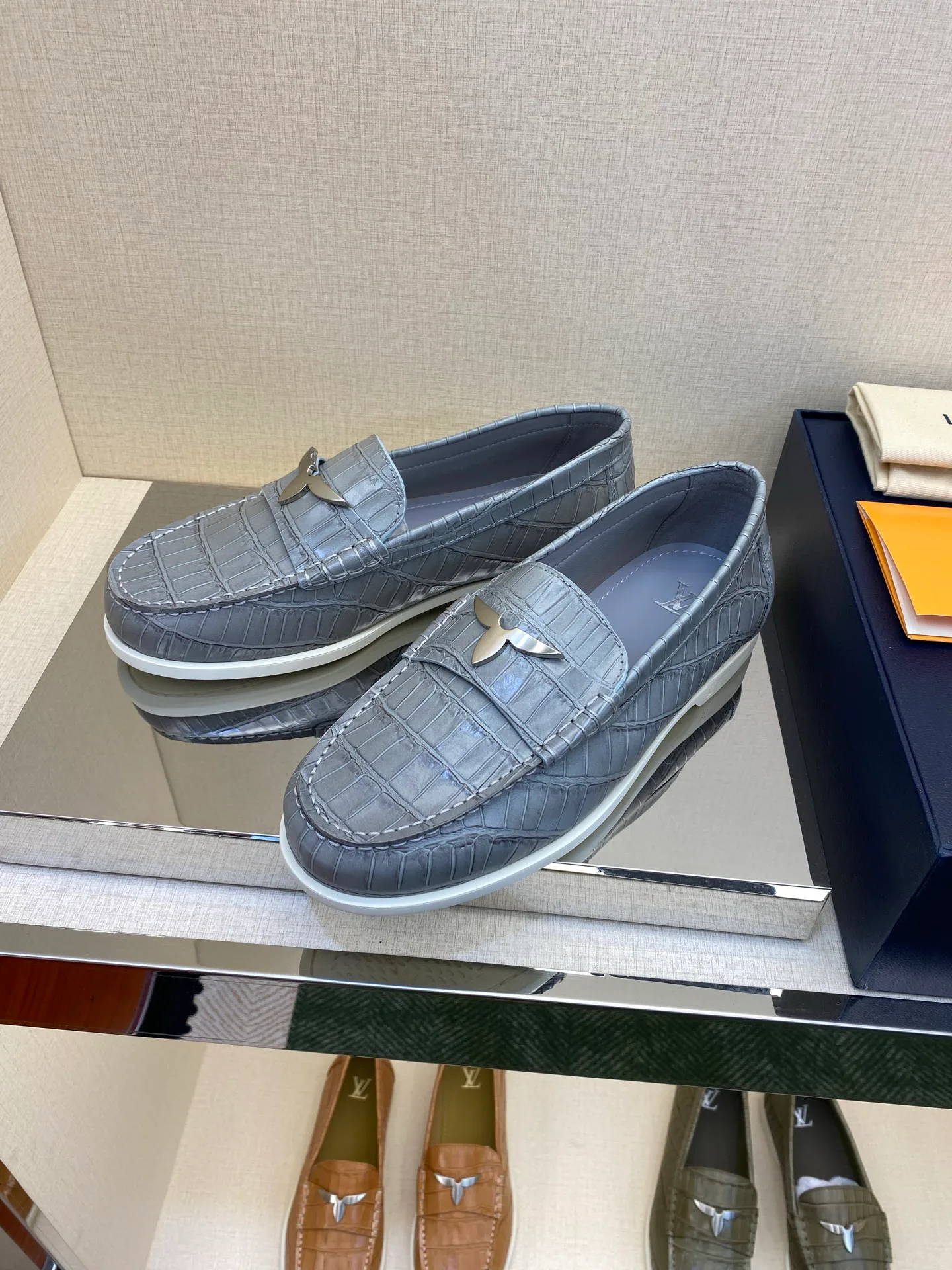 Лоферы И Туфли Мужские Louis Vuitton 18586344