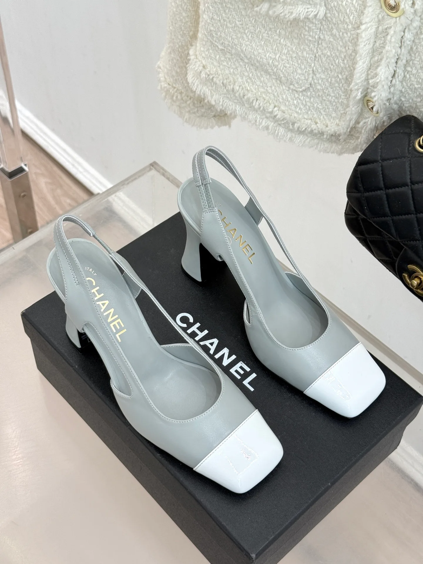 Босоножки Женские Chanel 13151682