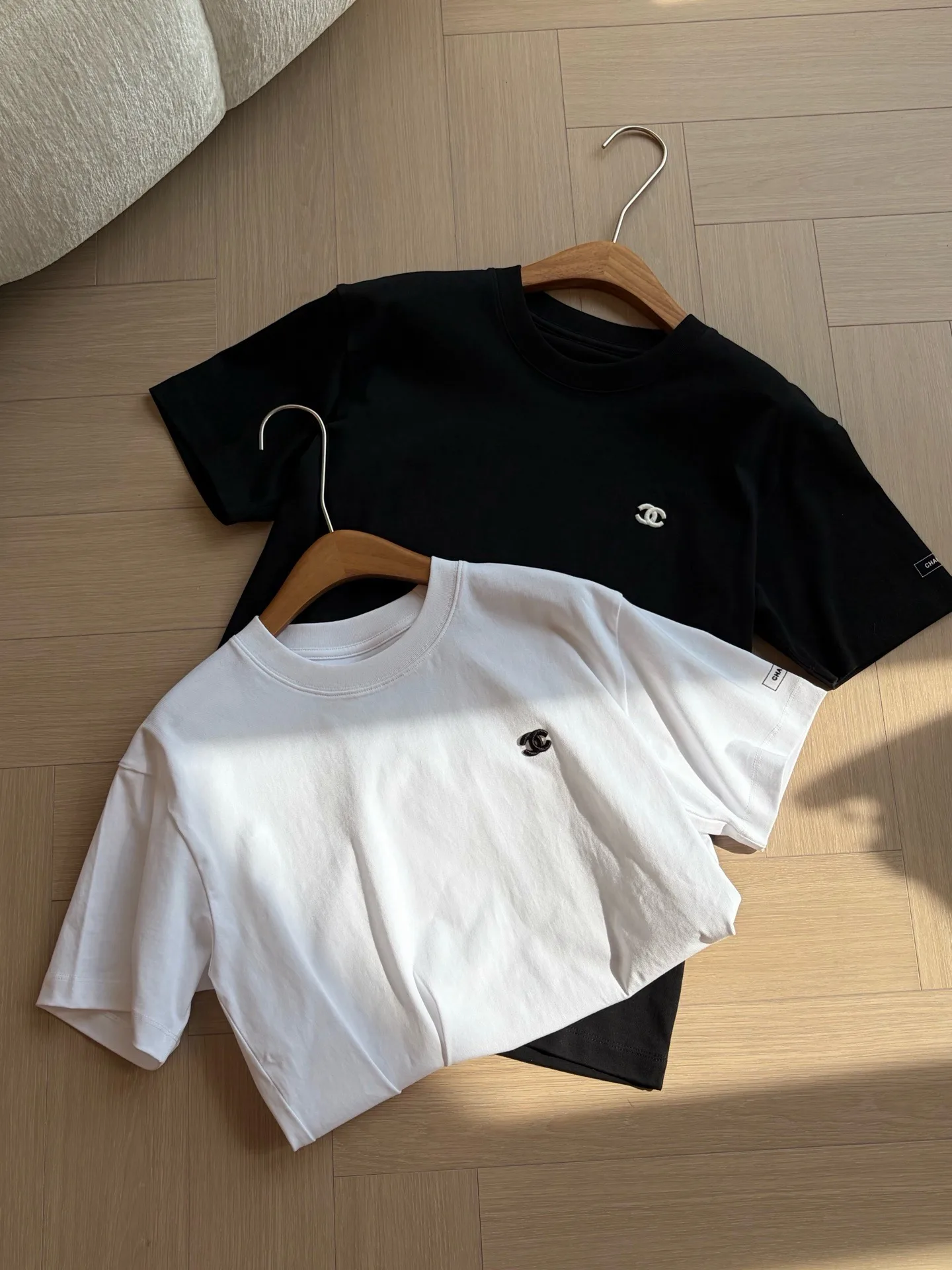 Футболки Женские Chanel 16876925