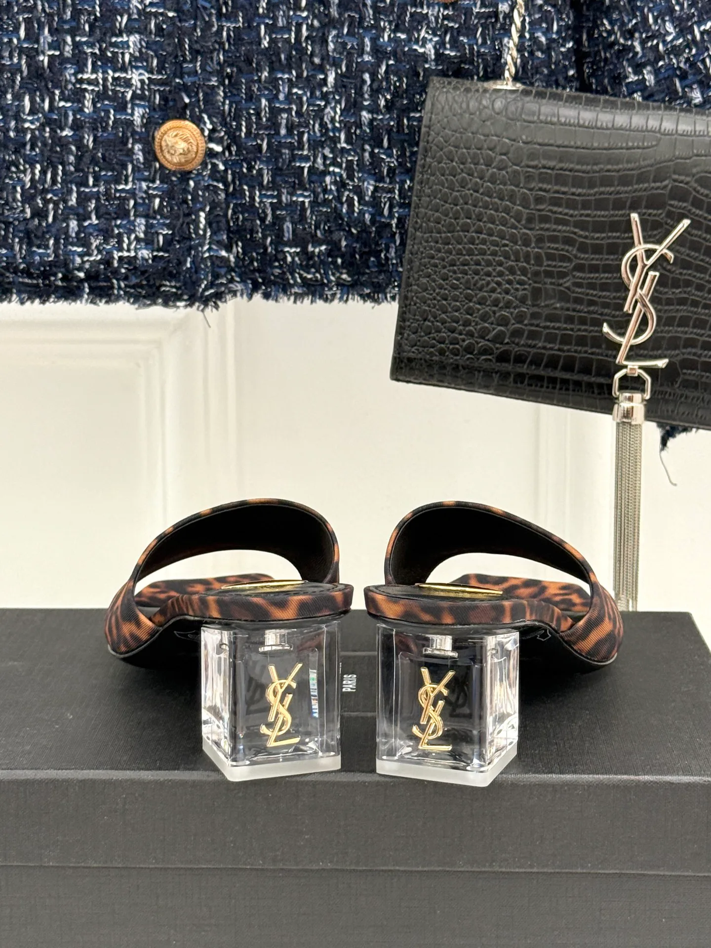 Босоножки Женские Saint Laurent 17024883