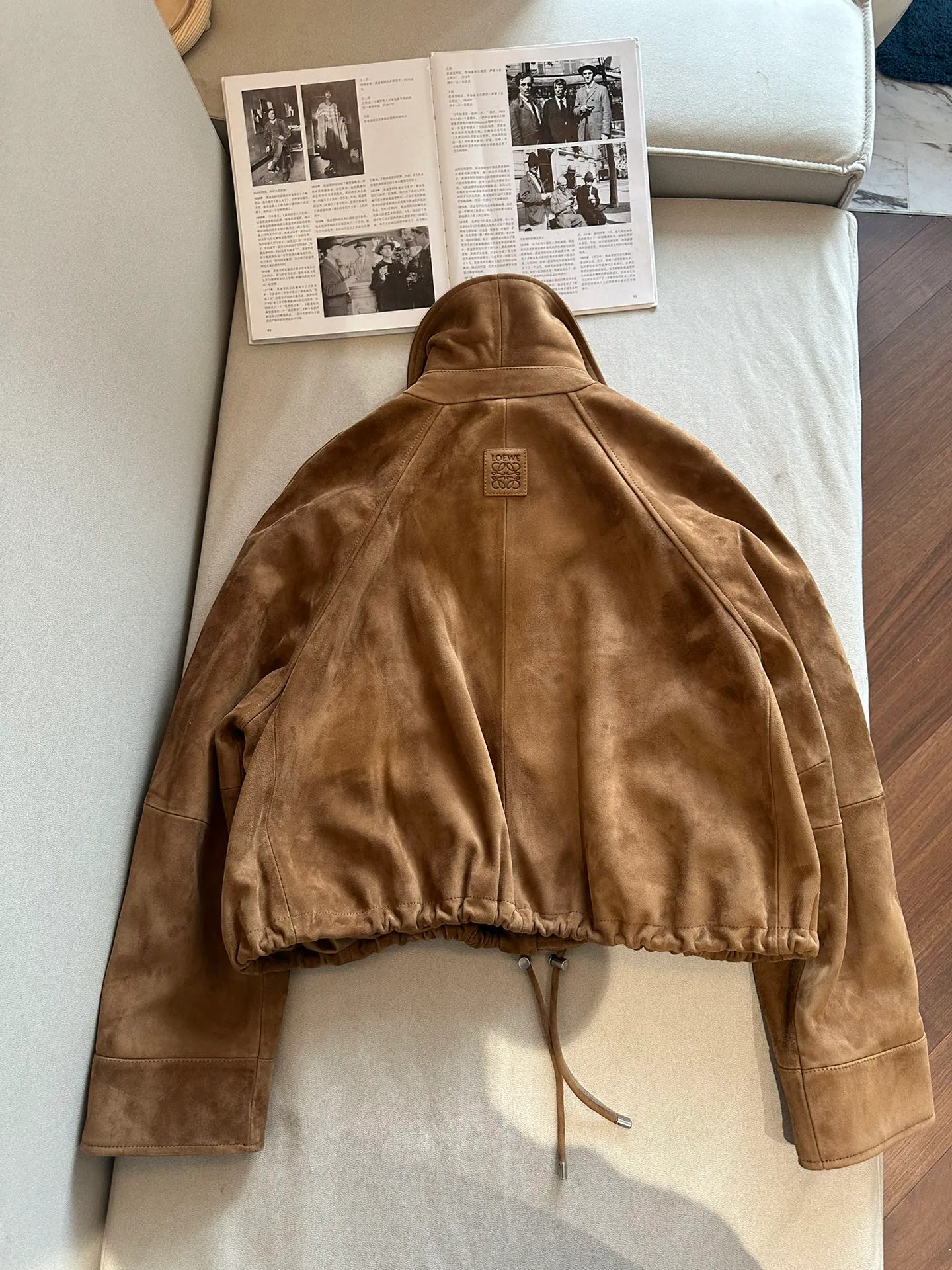 Кожаные Куртки И Дублёнки Женские Loewe 75212