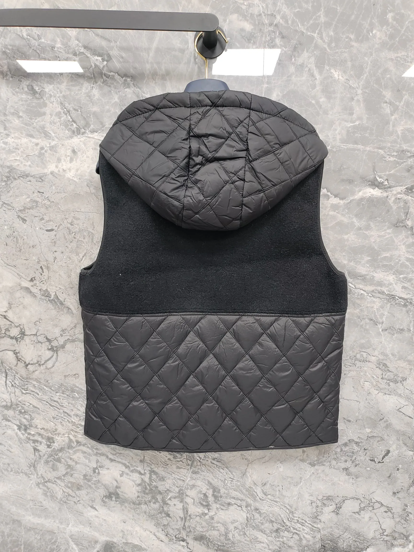 Жилеты Женские Moncler 18743555