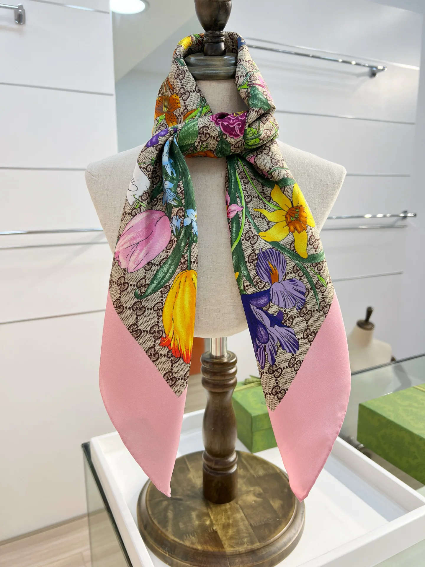 Шарфы Gucci 2578537