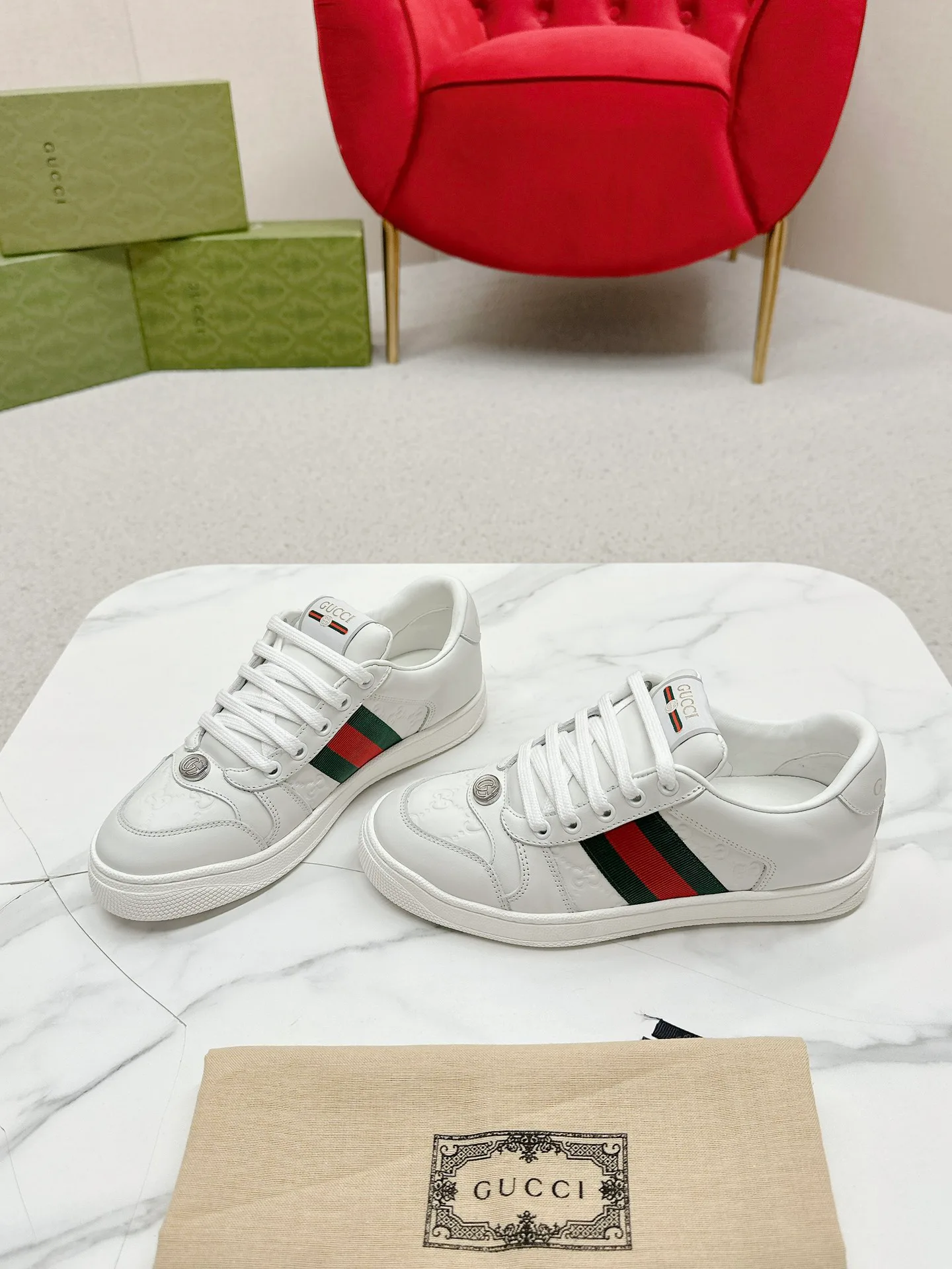Кроссовки Женские Gucci 4784235