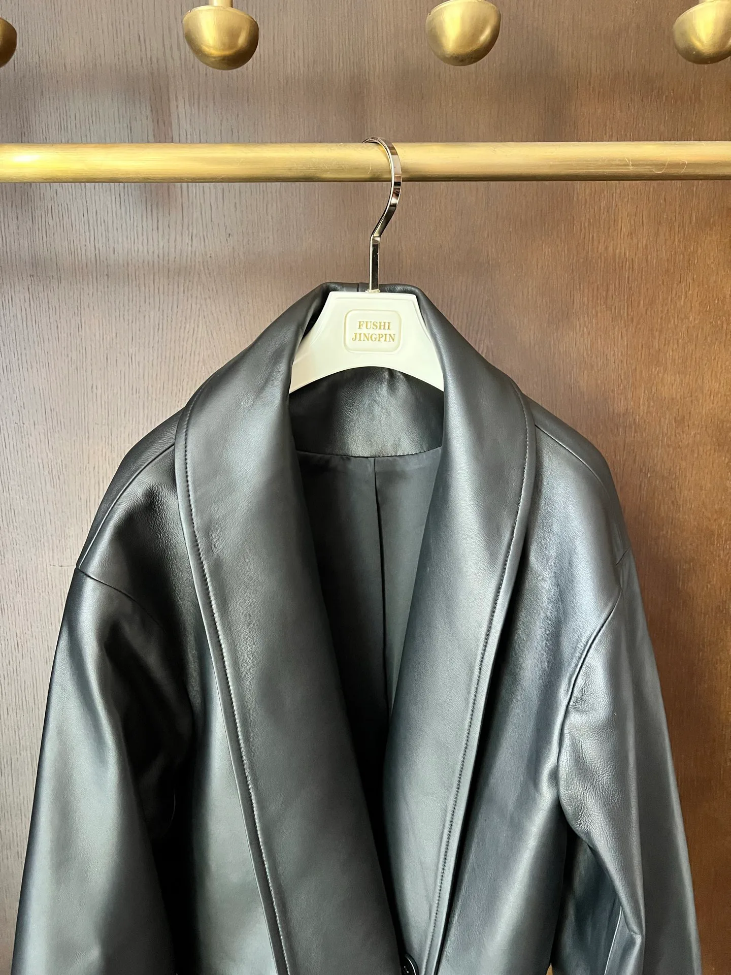 Кожаные Куртки И Дублёнки Женские Loewe 9101688