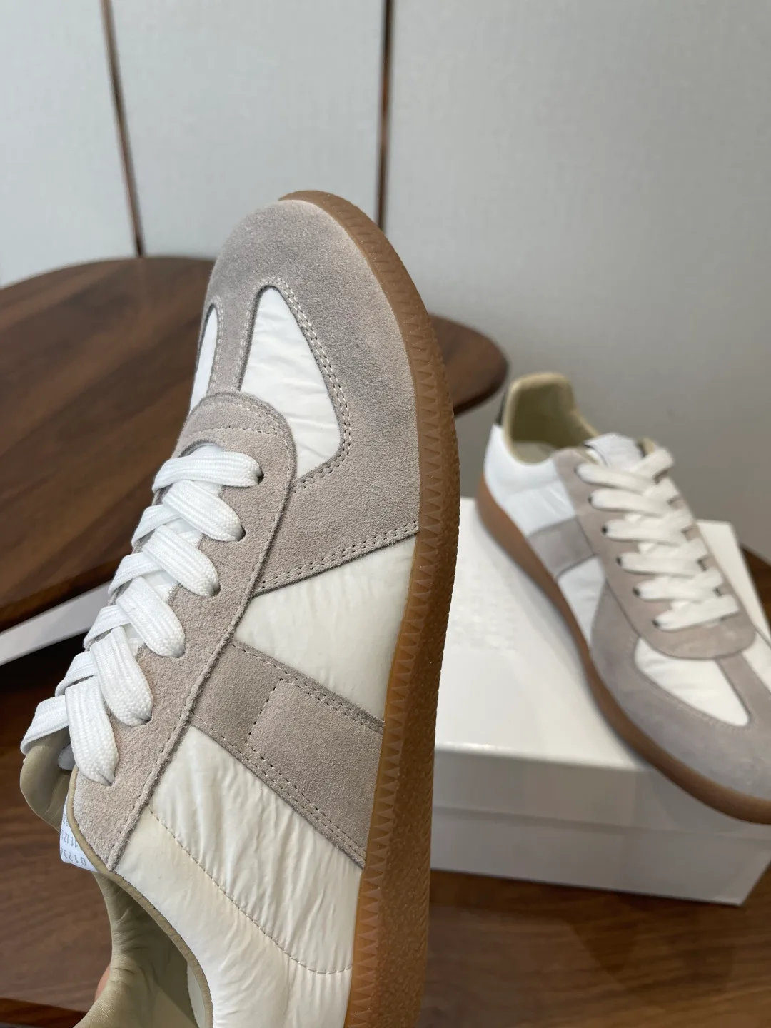 Кроссовки Женские Maison Margiela 11867619