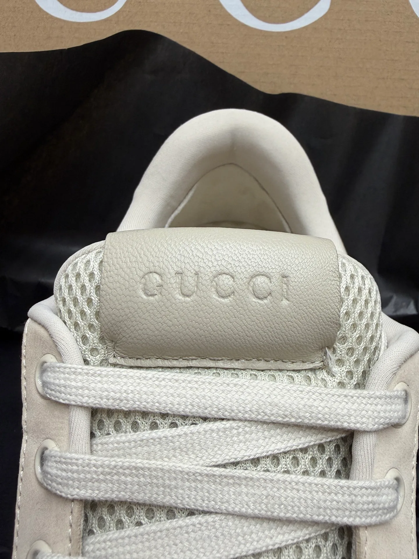 Кроссовки Женские Gucci 18995182