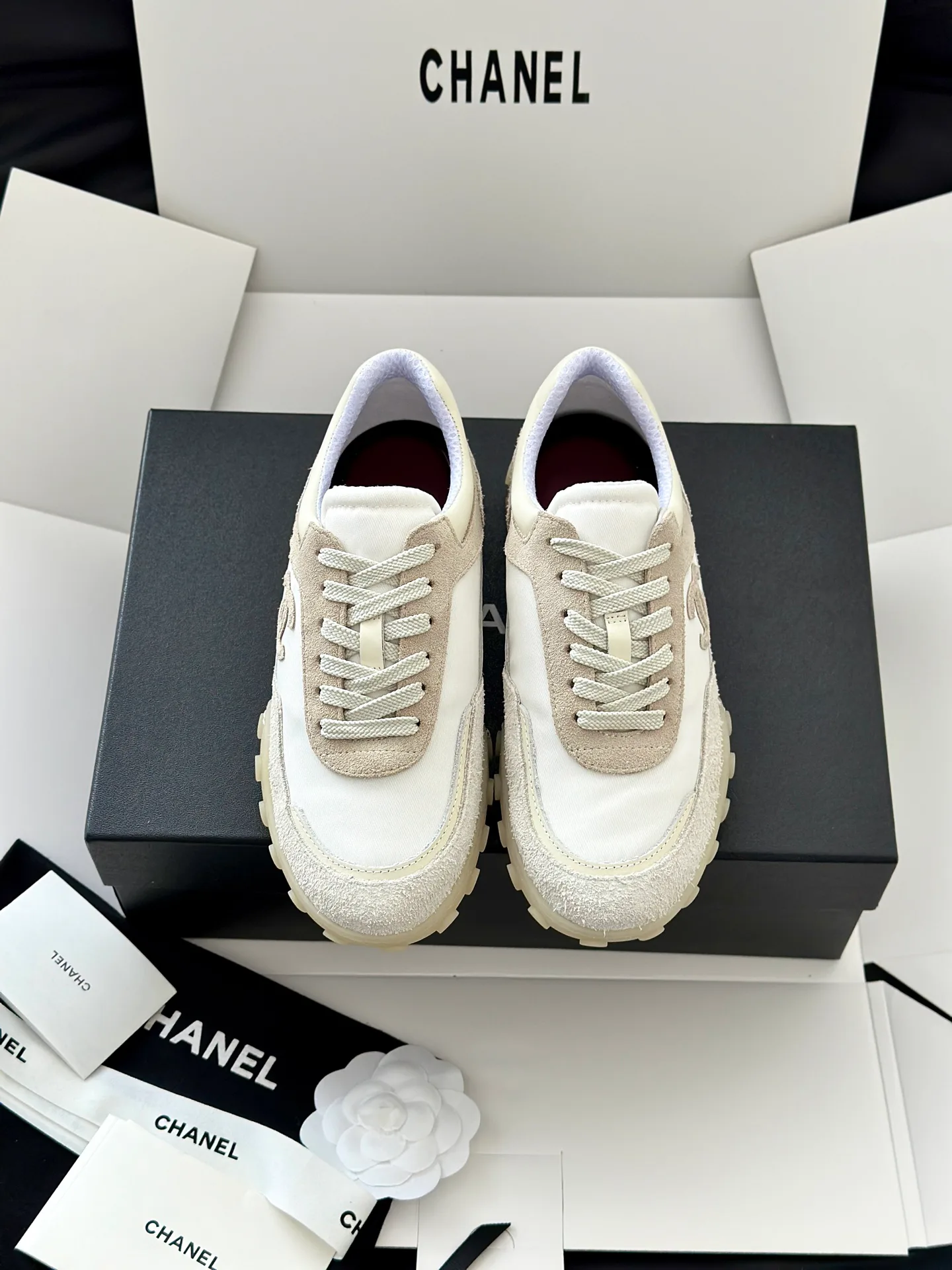 Кроссовки Женские Chanel 18765001