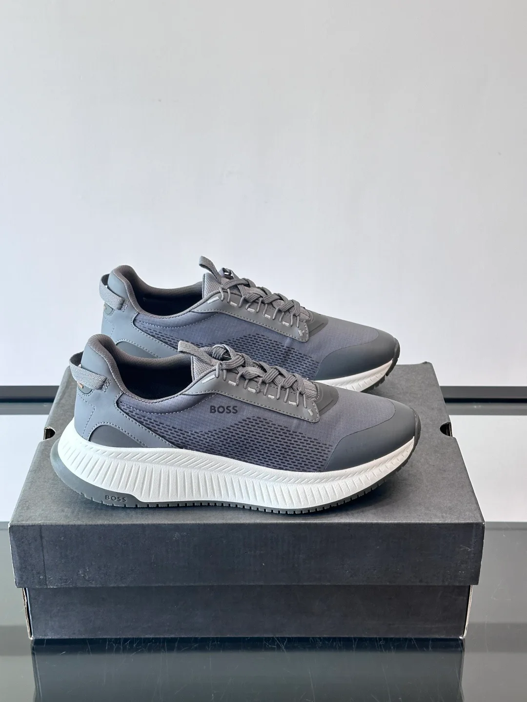 Кроссовки Мужские Hugo Boss 829887