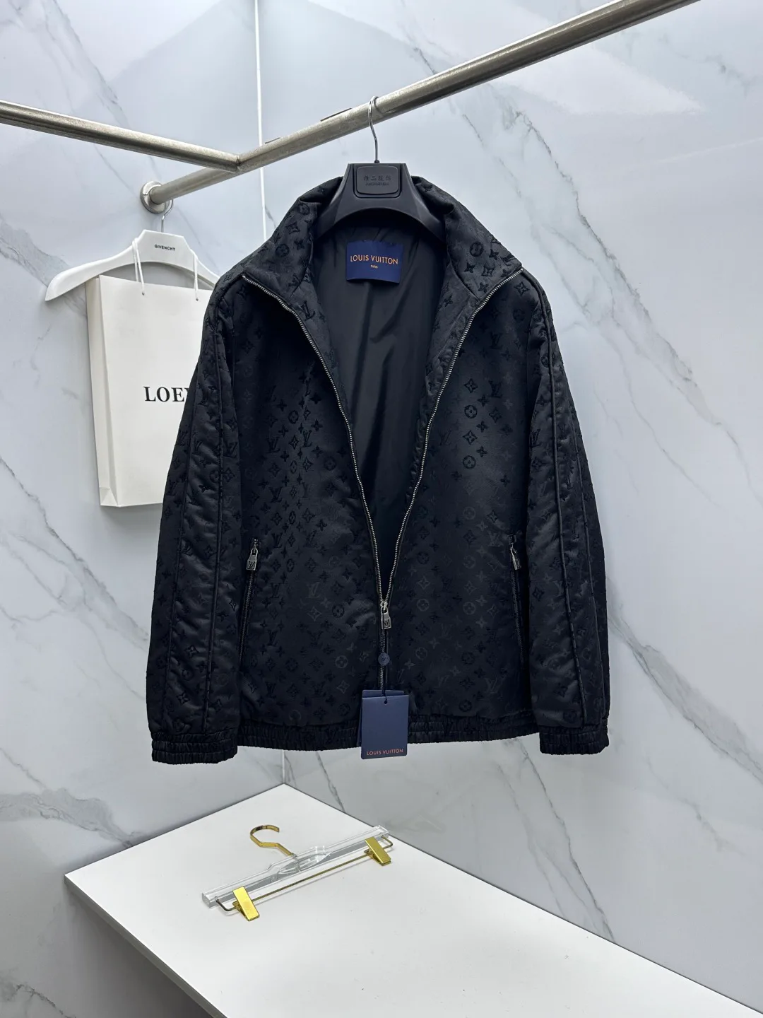 Куртки И Пуховики Мужские Louis Vuitton 18246855