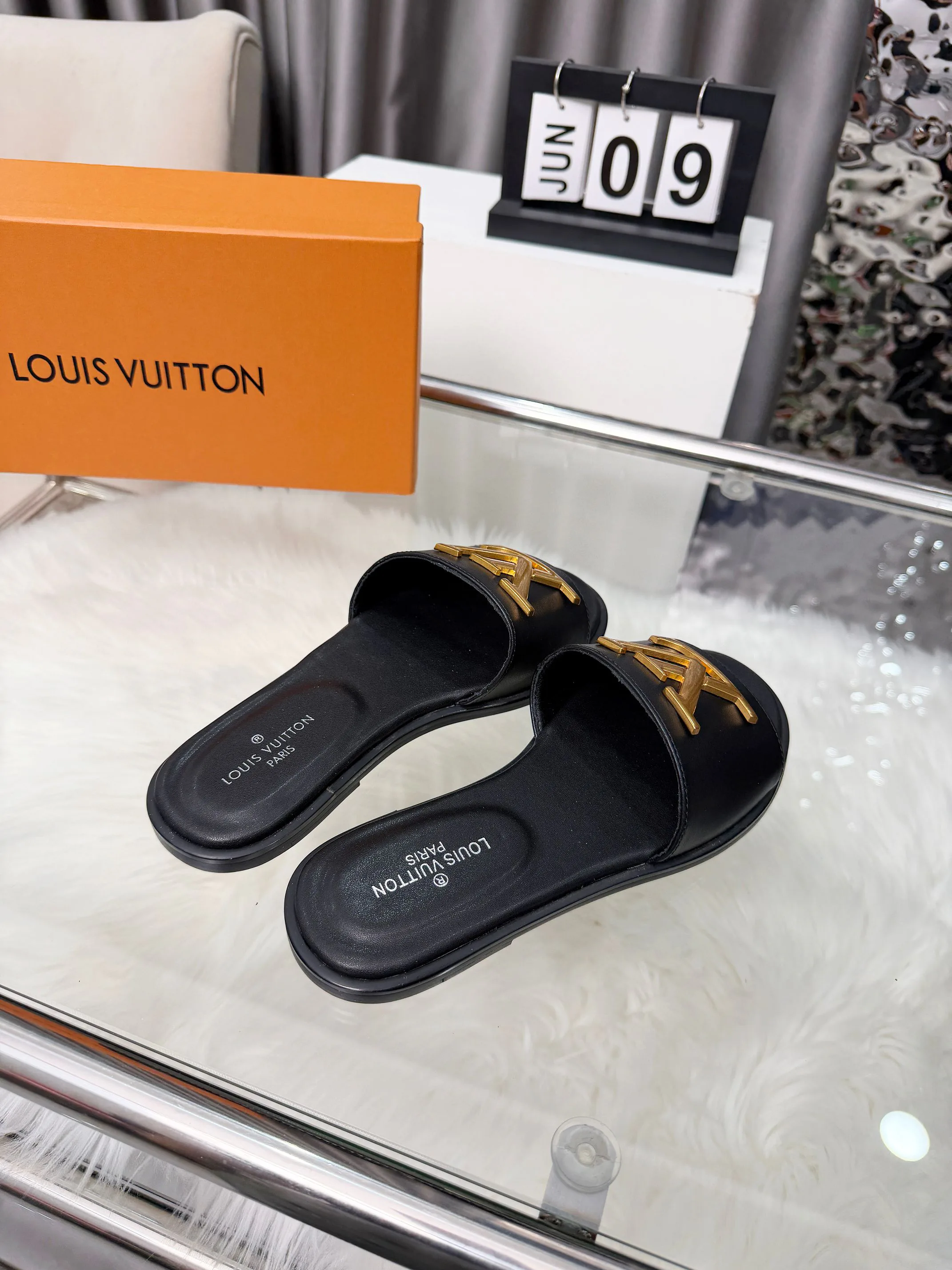 Туфли Женские Louis Vuitton 11633040