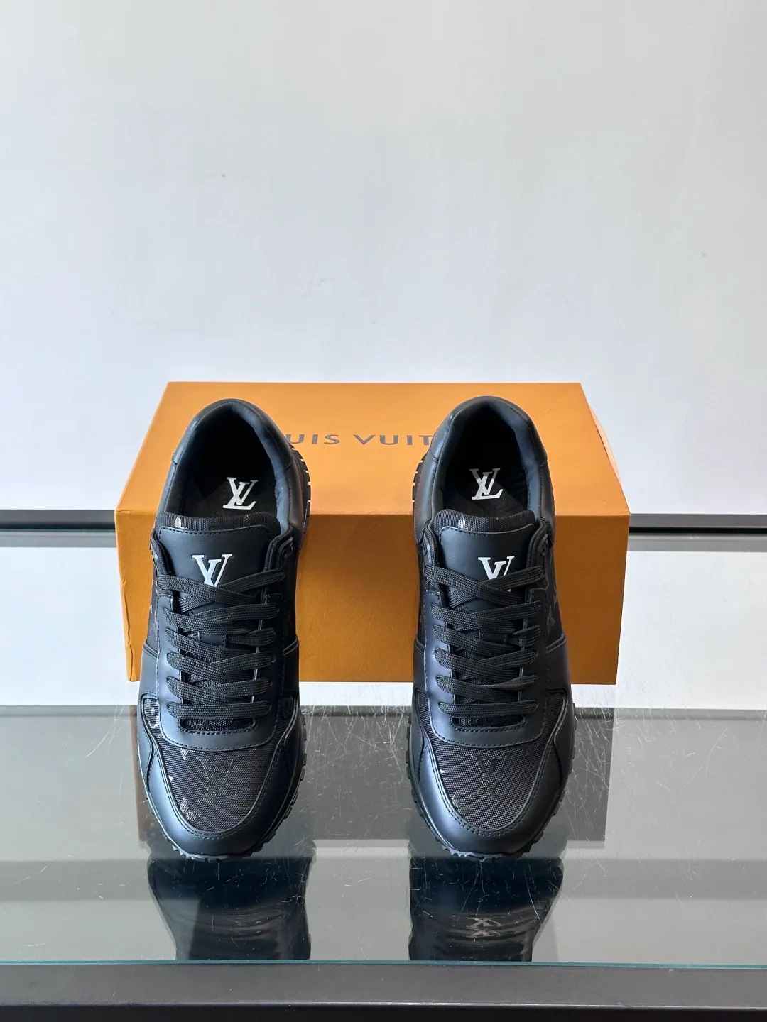 Кроссовки Мужские Louis Vuitton 1269658