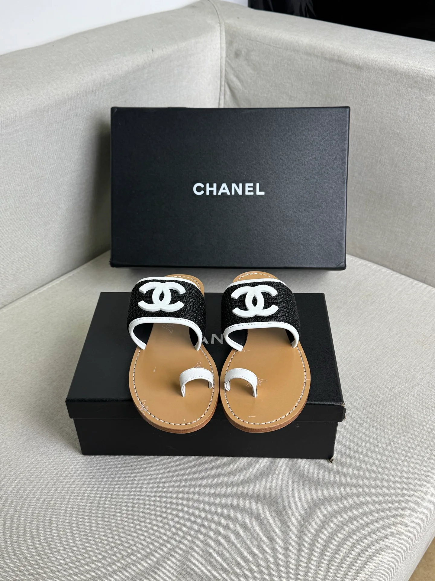 Сандалии Женские Chanel 13181112