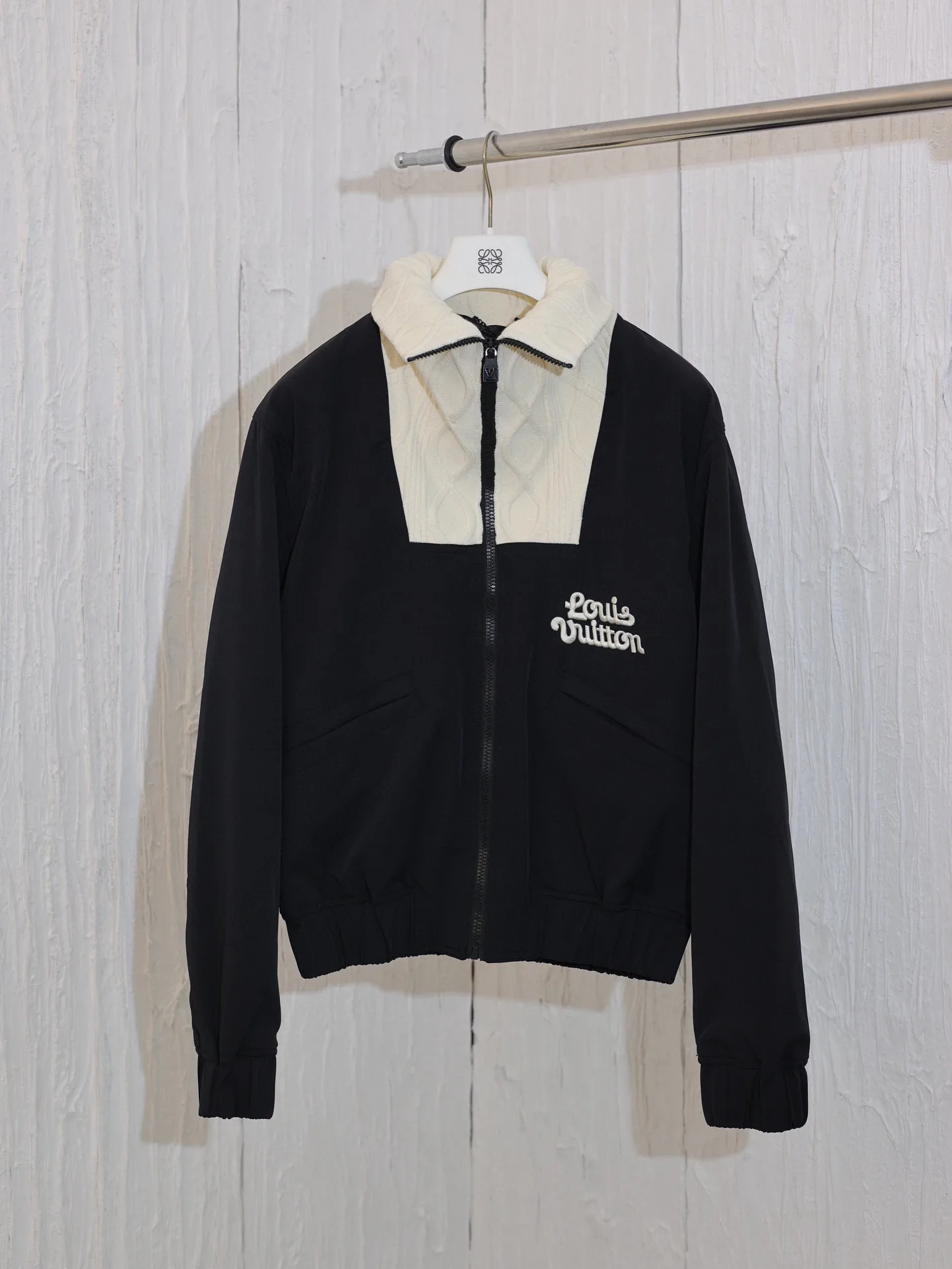 Куртки Женские Louis Vuitton 8388