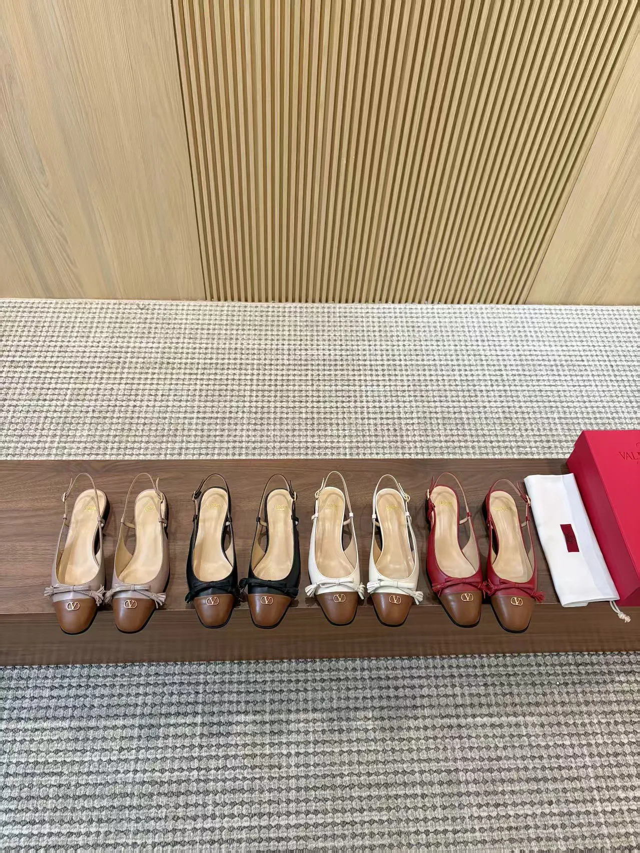 Босоножки Женские Valentino 11490626