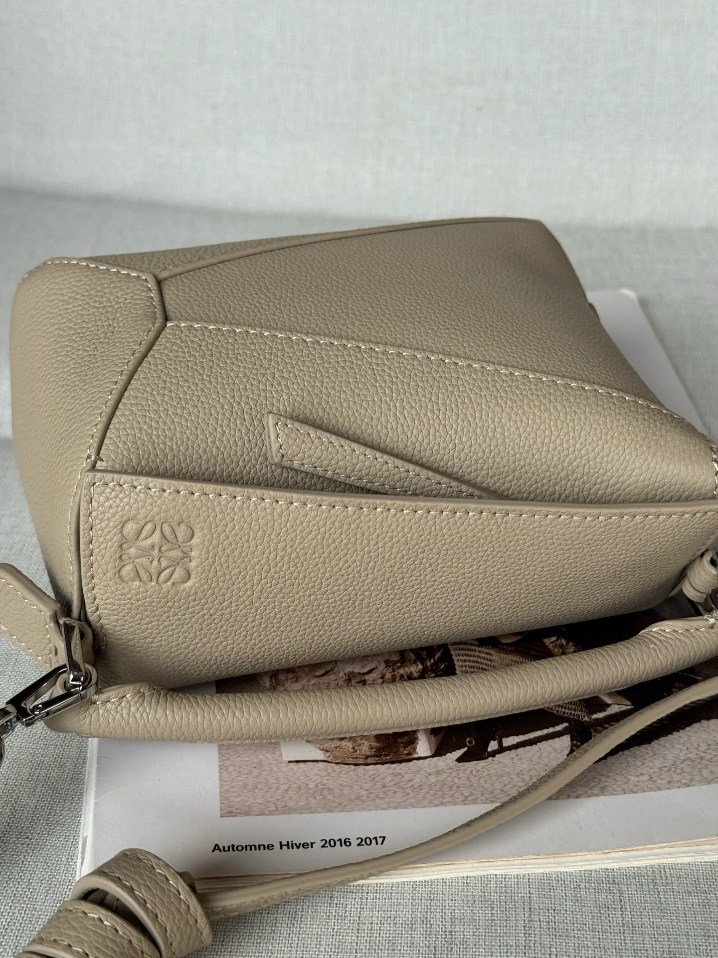 Классические Сумки Женские Loewe 11621917