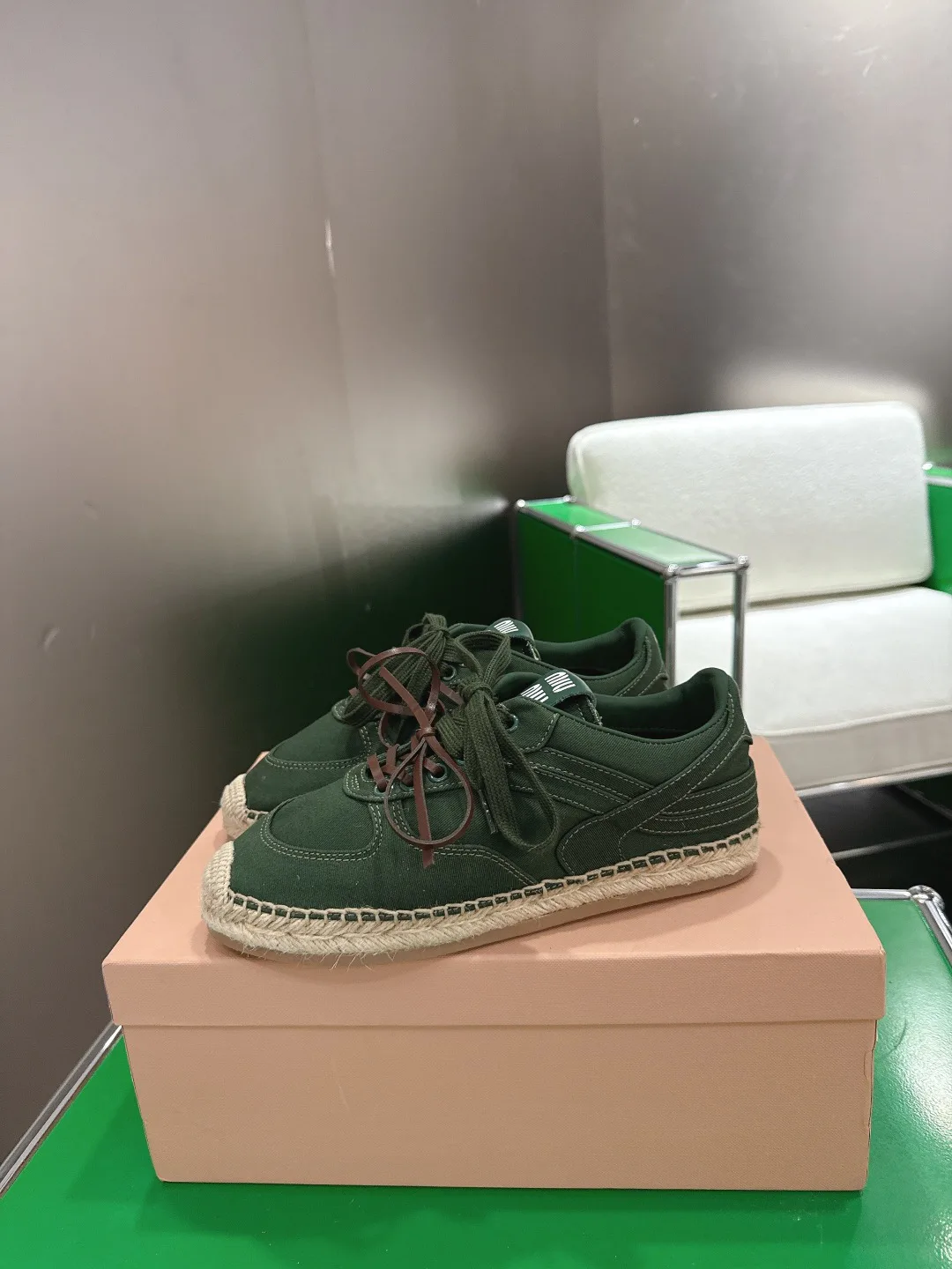 Кроссовки Женские Miu Miu 13152735
