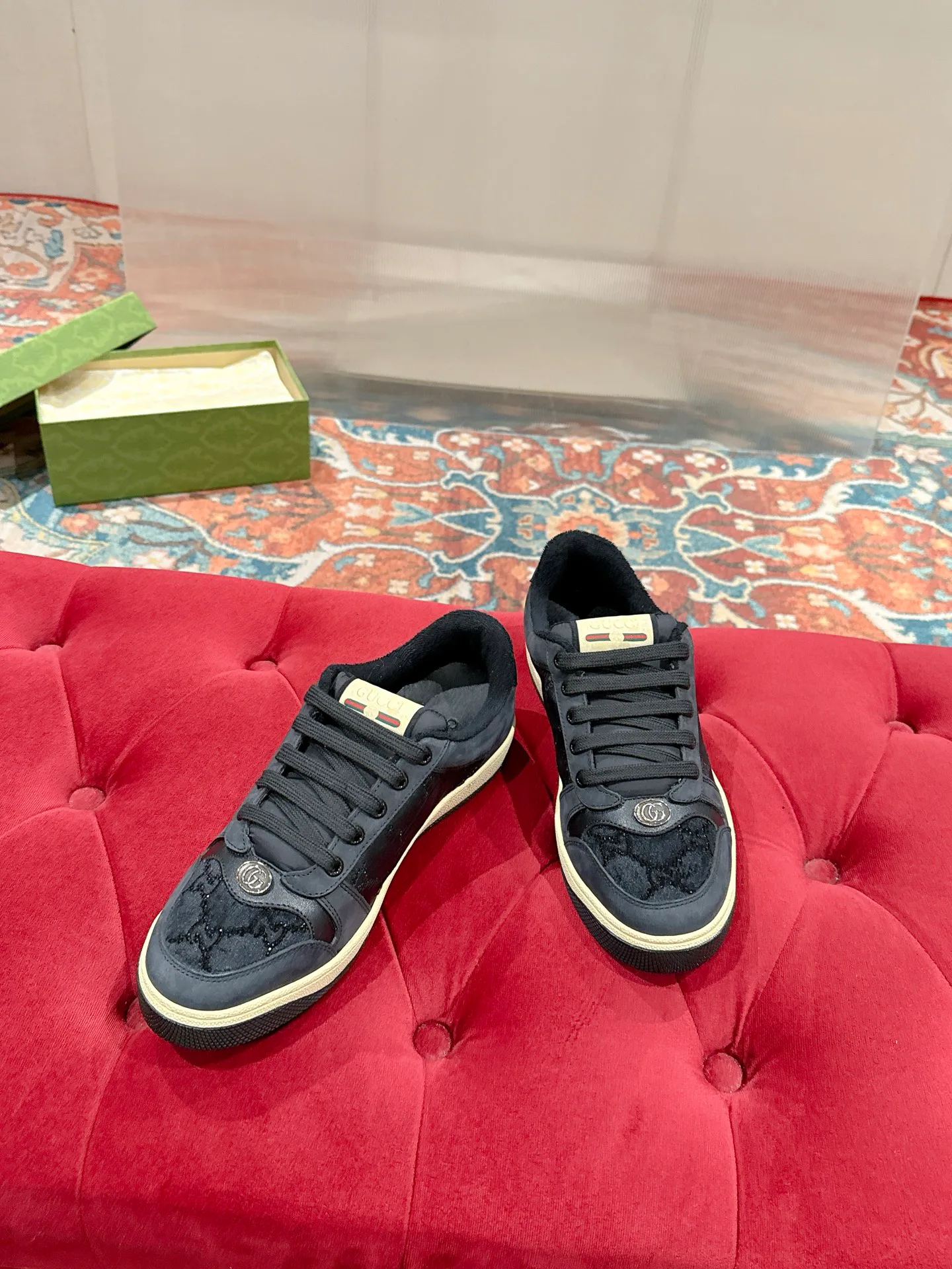 Кроссовки Женские Gucci 17956626