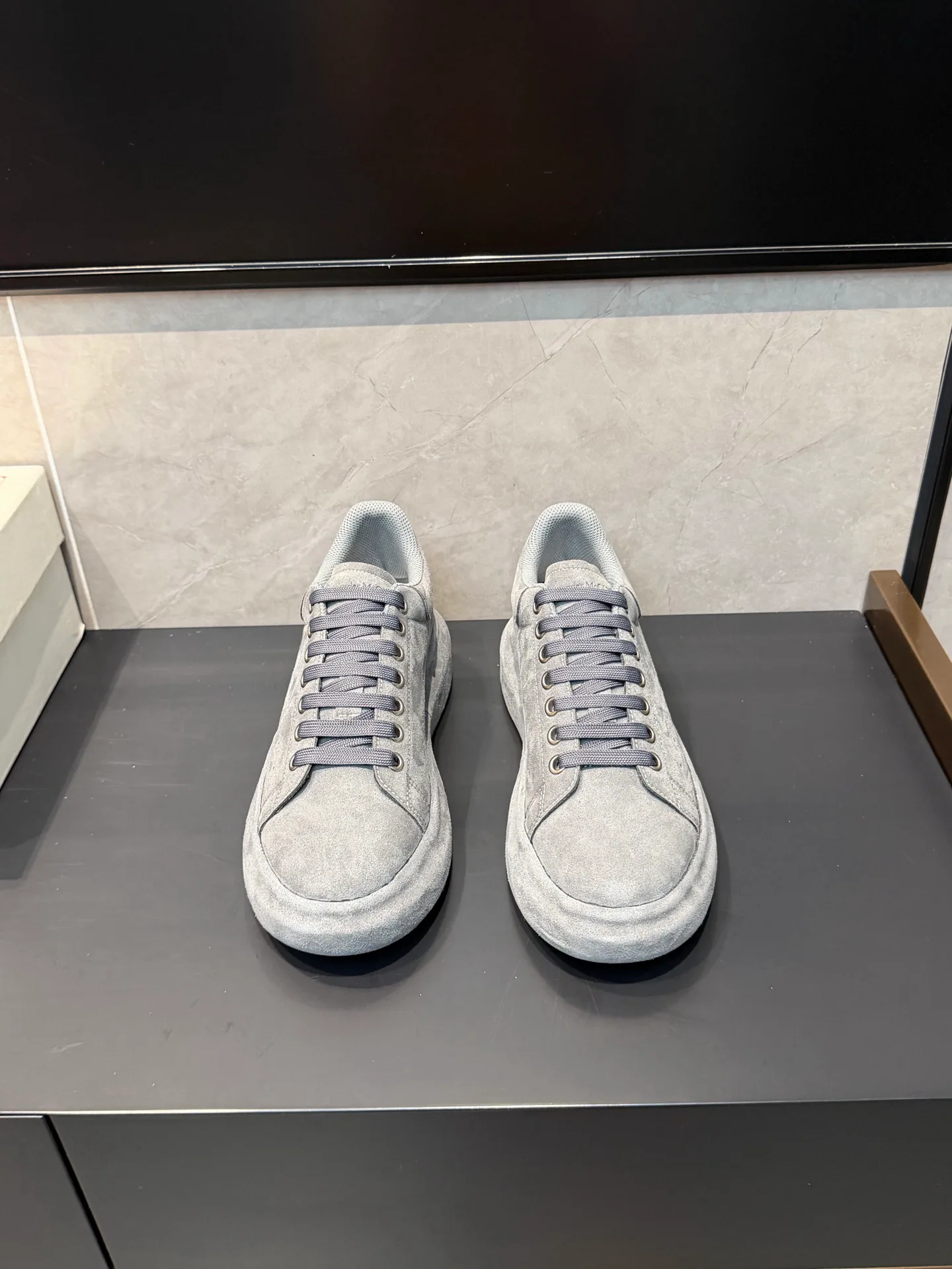 Кроссовки Женские Alexander Mcqueen 18363905