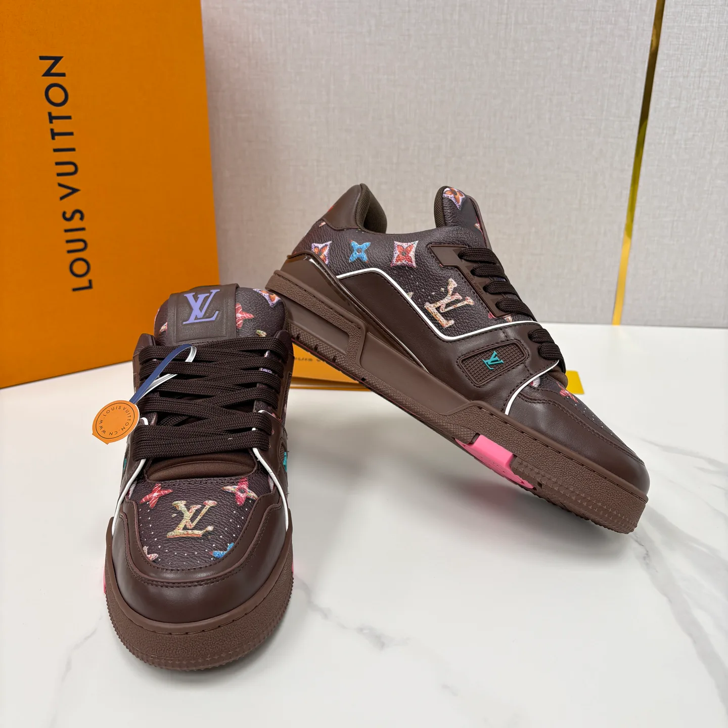 Кроссовки Женские Louis Vuitton 13140843