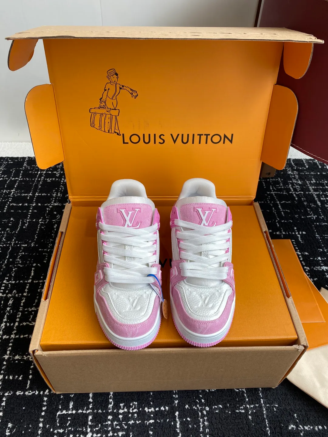 Кроссовки Женские Louis Vuitton 5438129