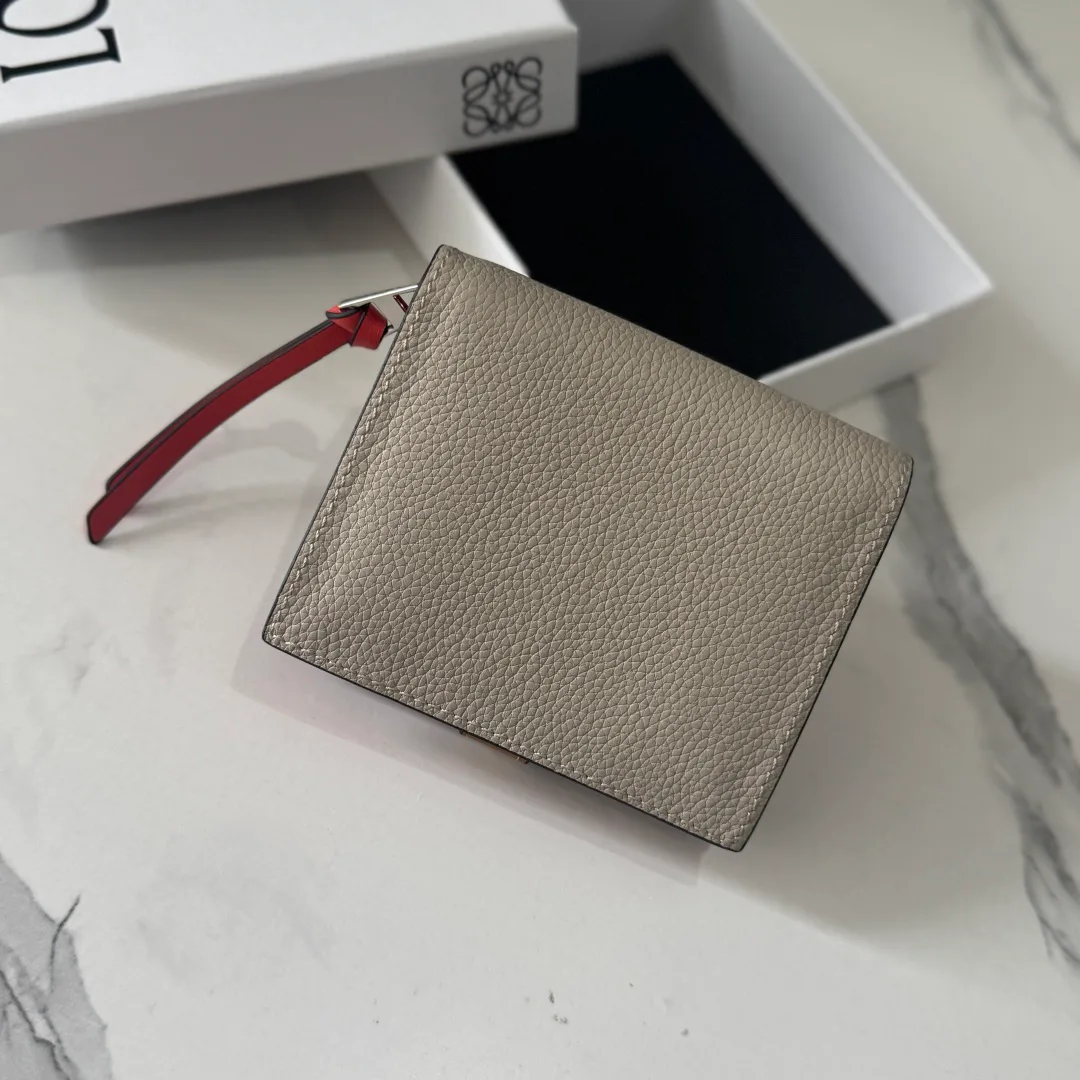 Клатчи Женские Loewe 17502812
