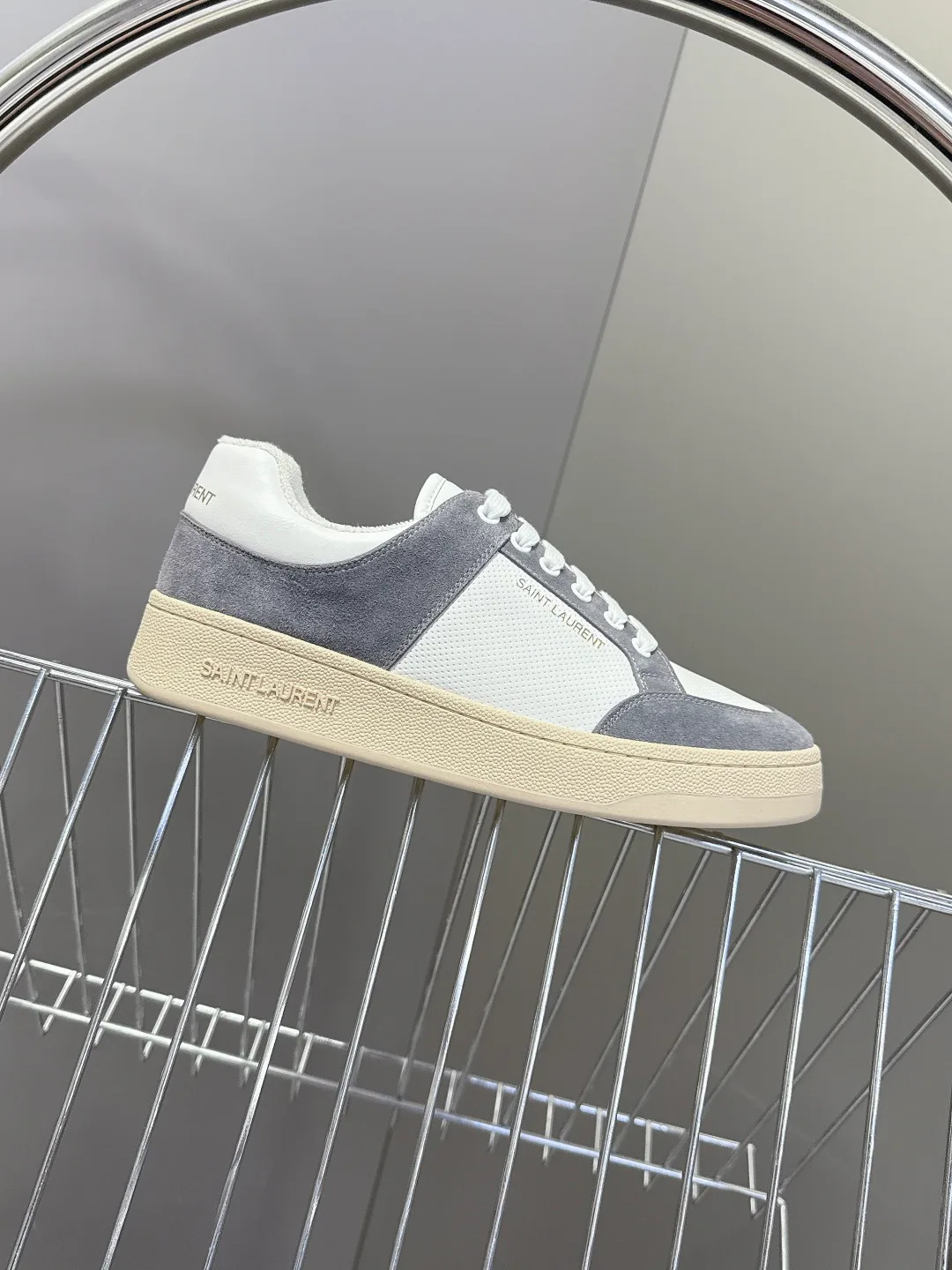 Кроссовки Женские Saint Laurent 809383