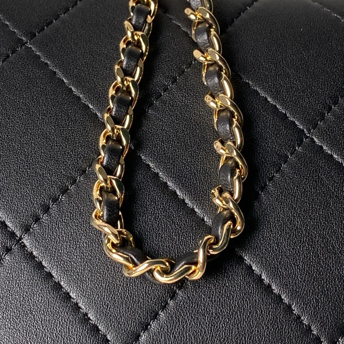 Классические Сумки Женские Chanel 18000290