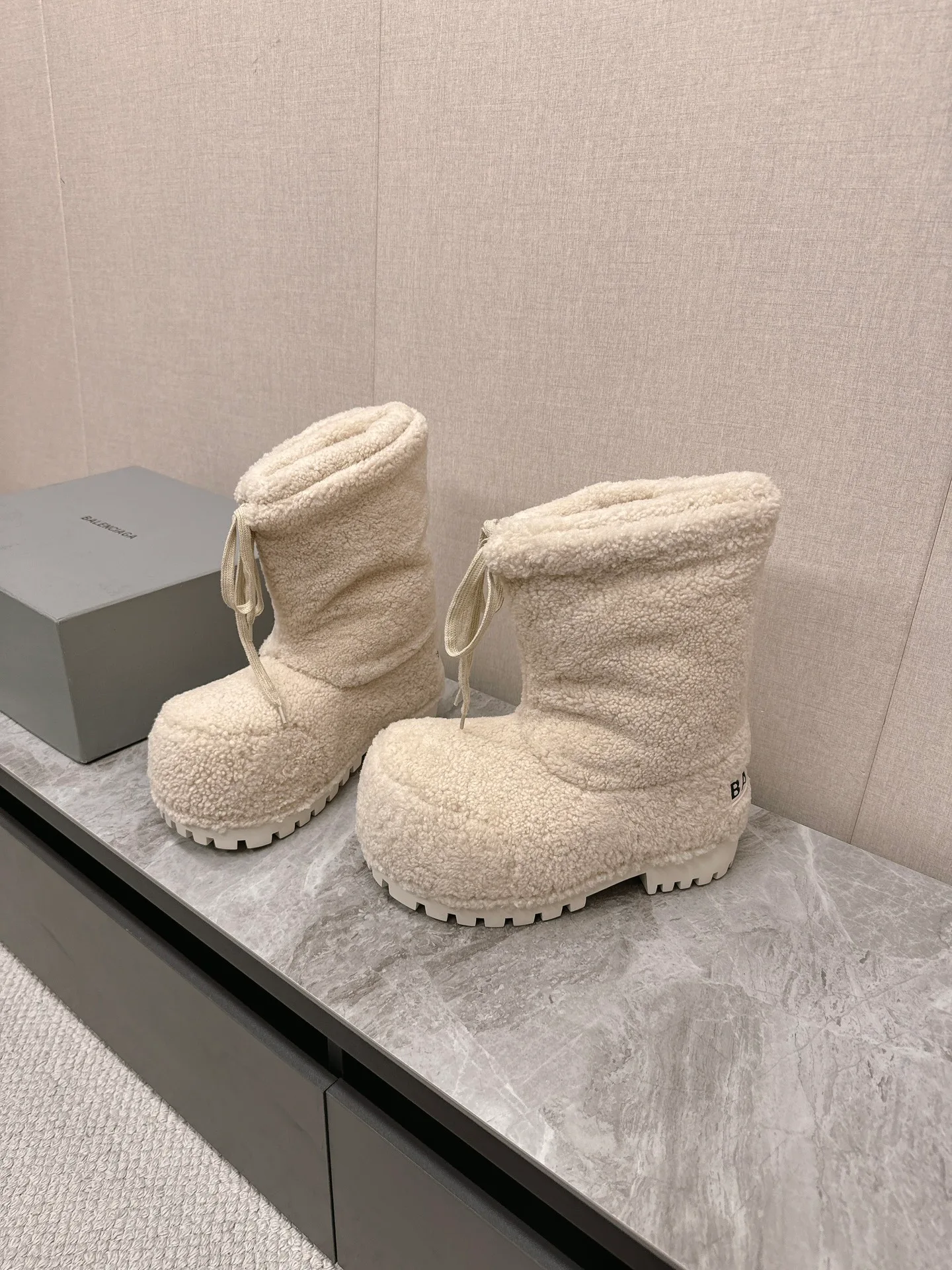 Угги Женские Balenciaga 18152906