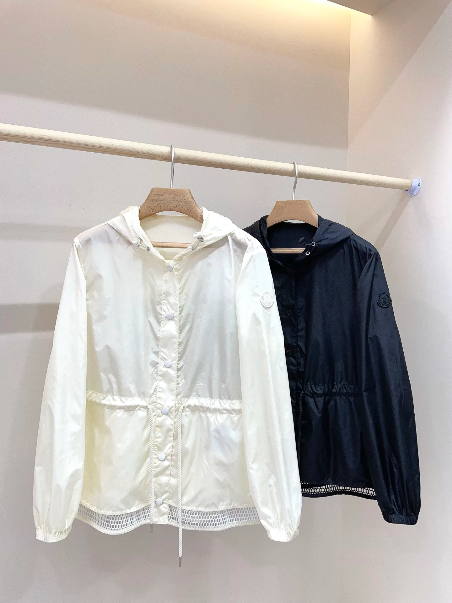 Куртки И Пуховики Женские Moncler 11624109