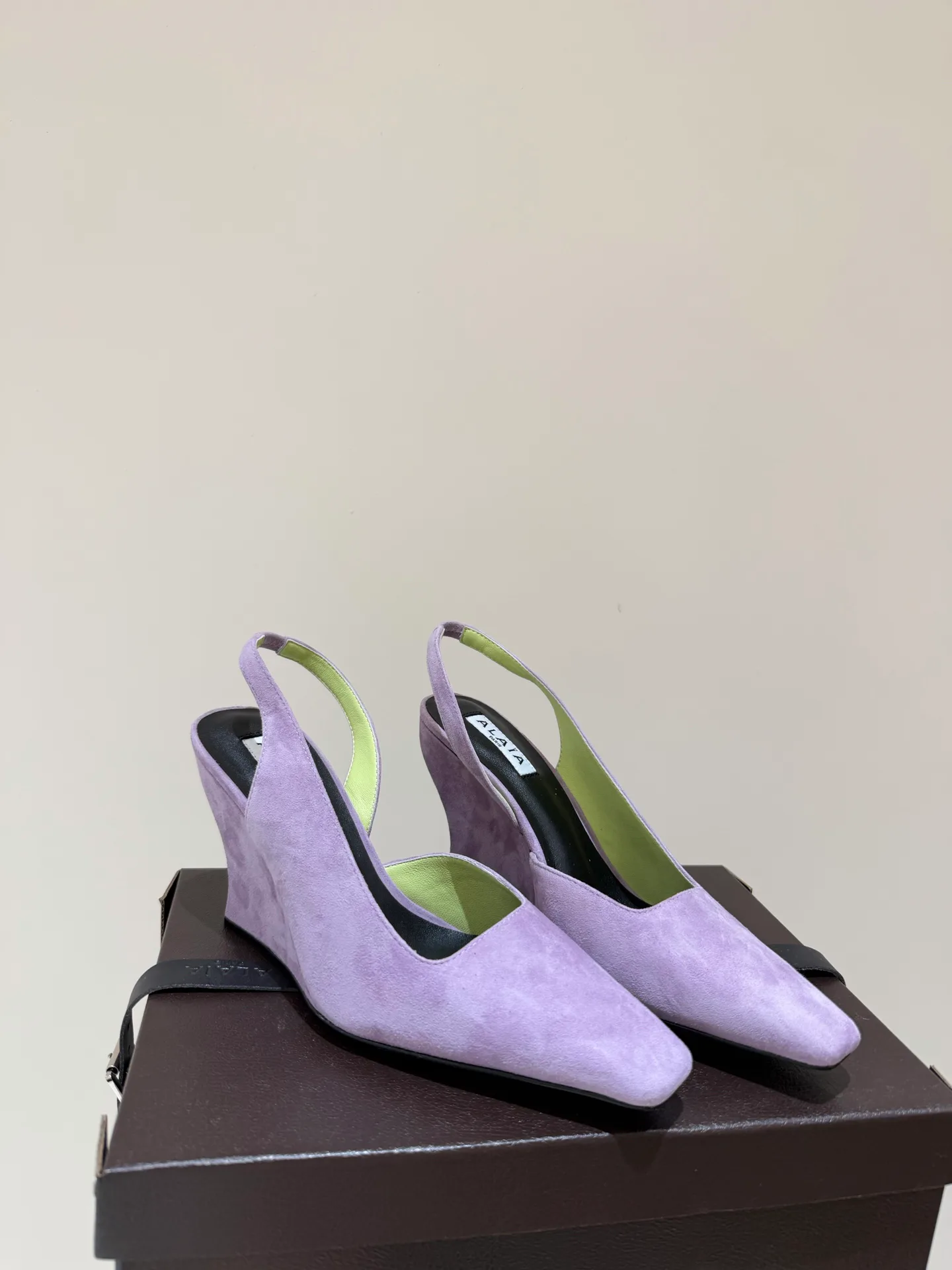Босоножки Женские Alaia 11630900