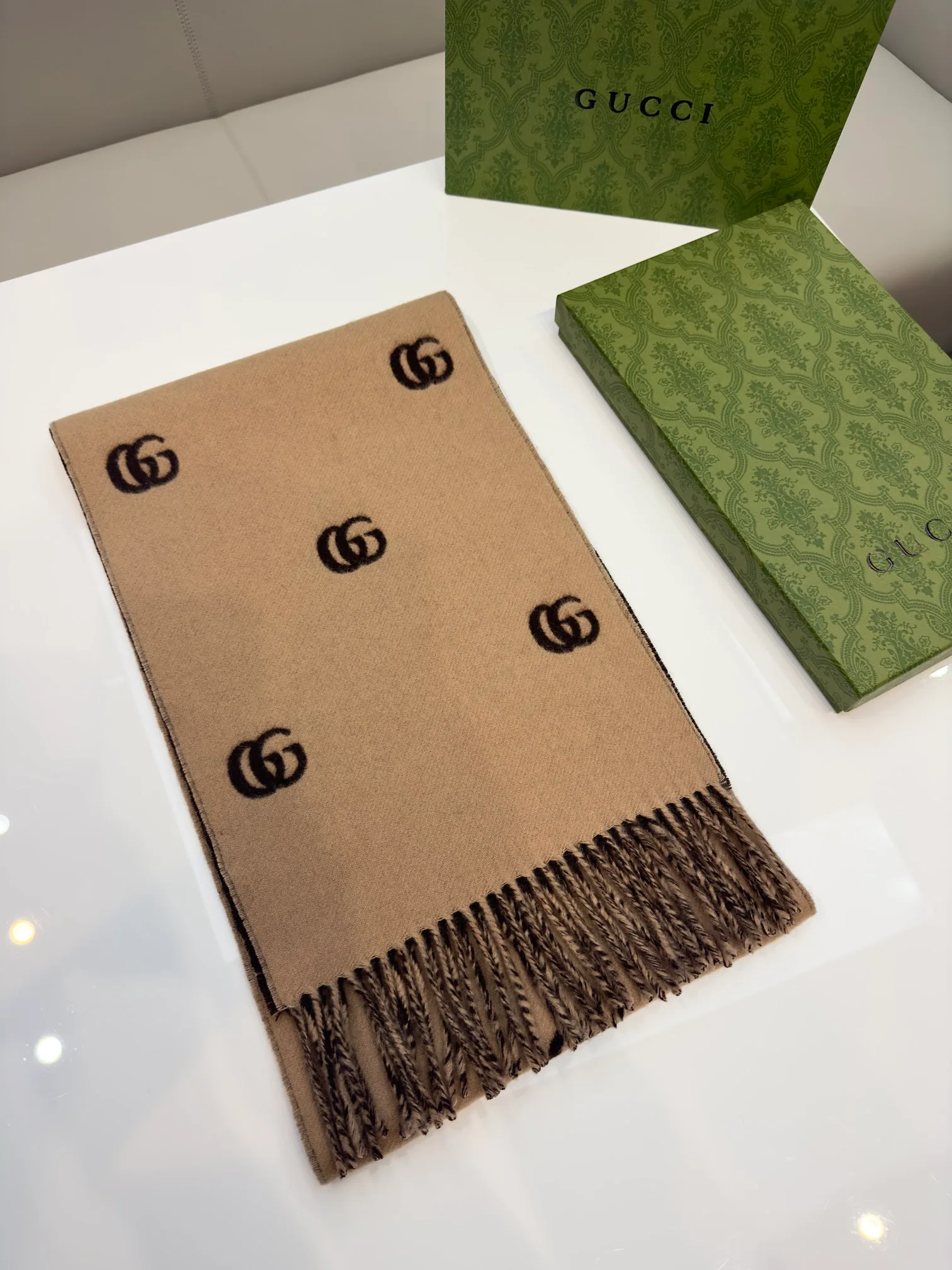 Шарфы Gucci 2251