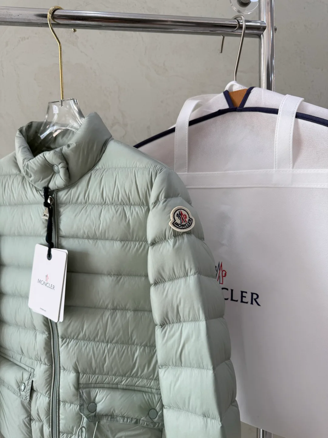 Куртки И Пуховики Женские Moncler 18043474